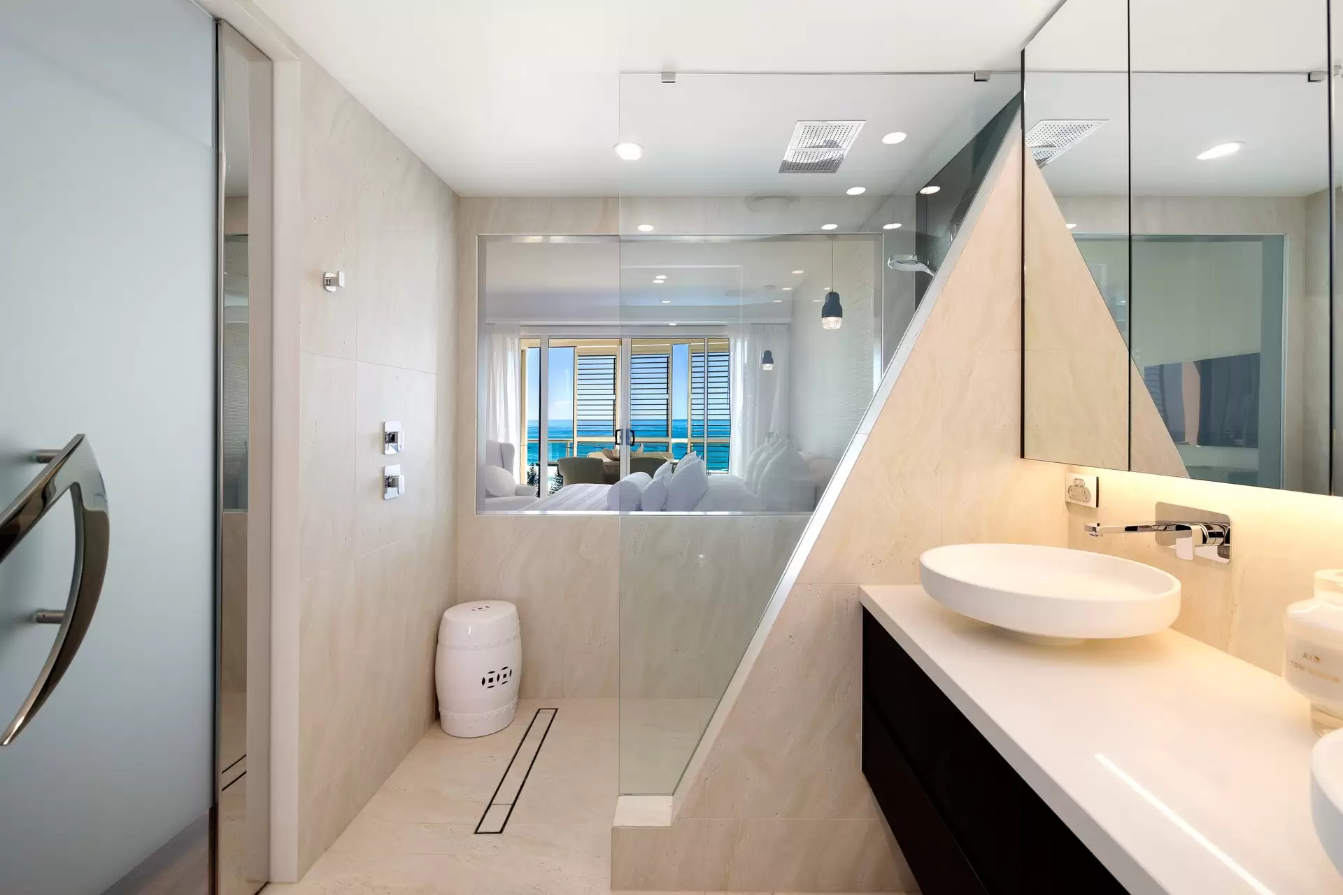 1173/1 Lennie Avenue, Main Beach Sold by Queensland Sotheby's International Realty - image 1