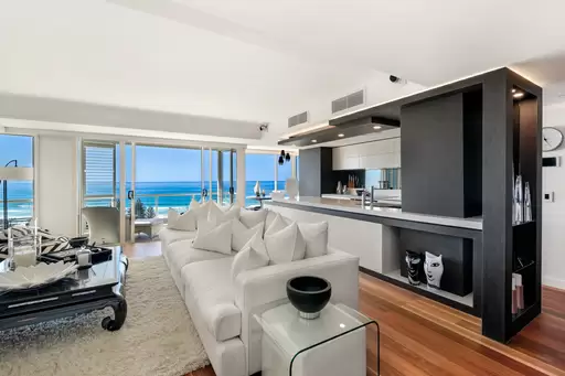1173/1 Lennie Avenue, Main Beach Sold by 