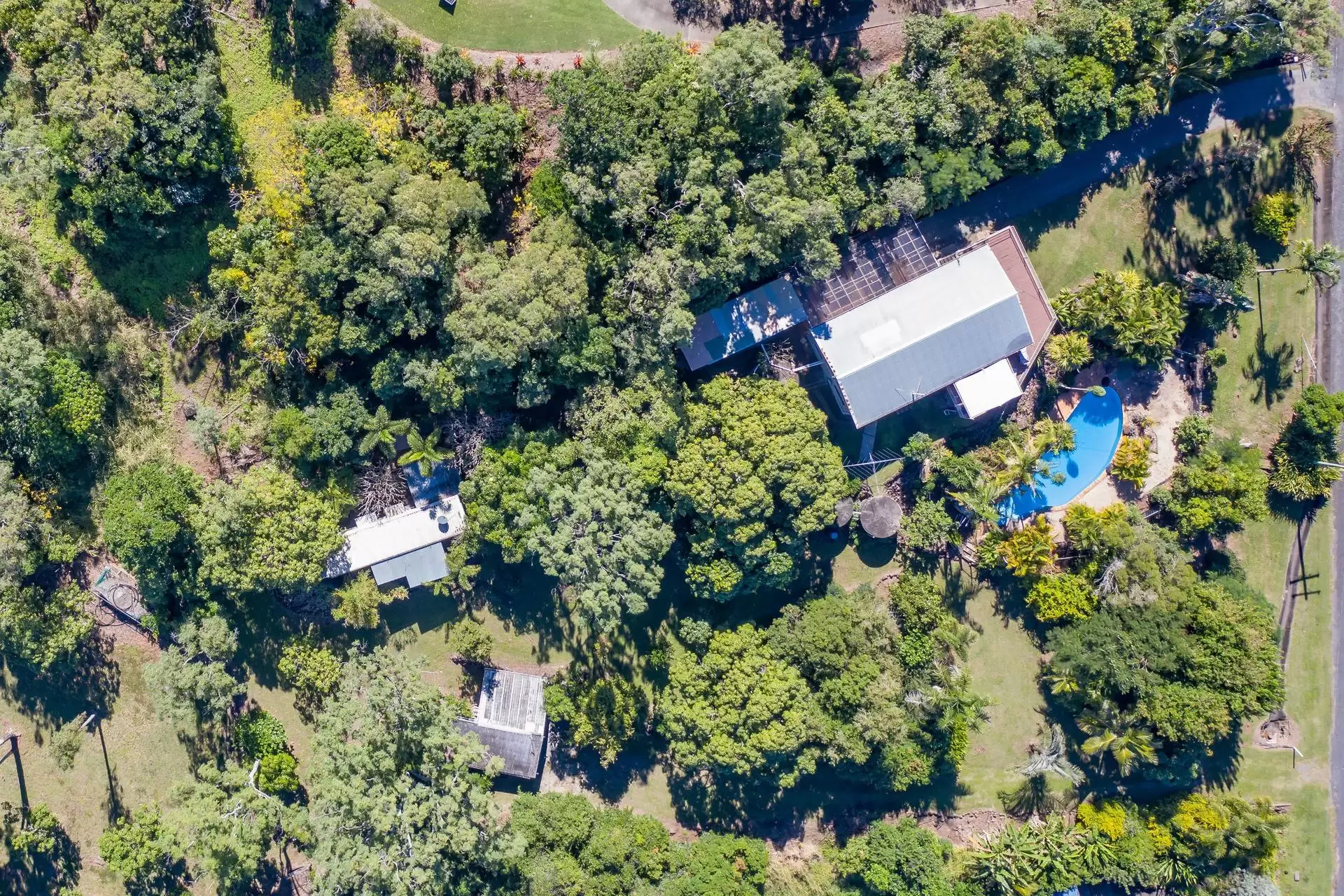 61 Black Road, Riordanvale Sold by Queensland Sotheby's International Realty - image 1