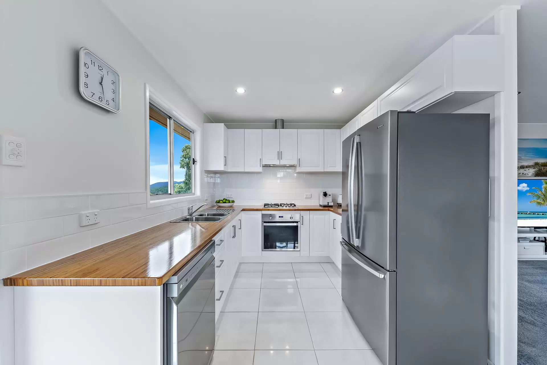 61 Black Road, Riordanvale Sold by Queensland Sotheby's International Realty - image 1