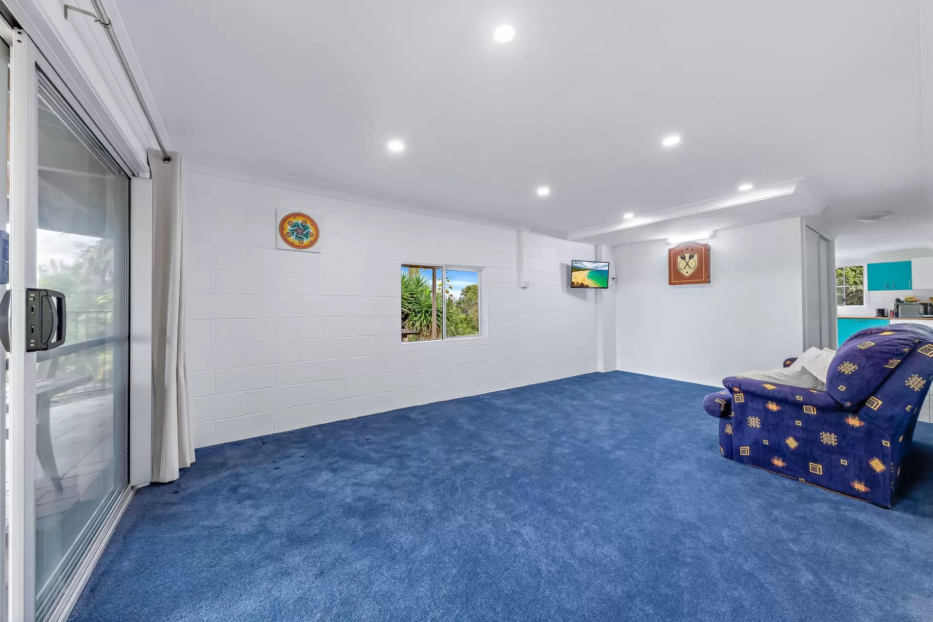 61 Black Road, Riordanvale Sold by Queensland Sotheby's International Realty - image 1