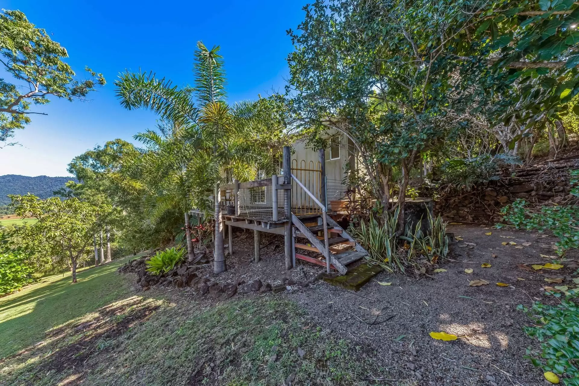 61 Black Road, Riordanvale Sold by Queensland Sotheby's International Realty - image 1