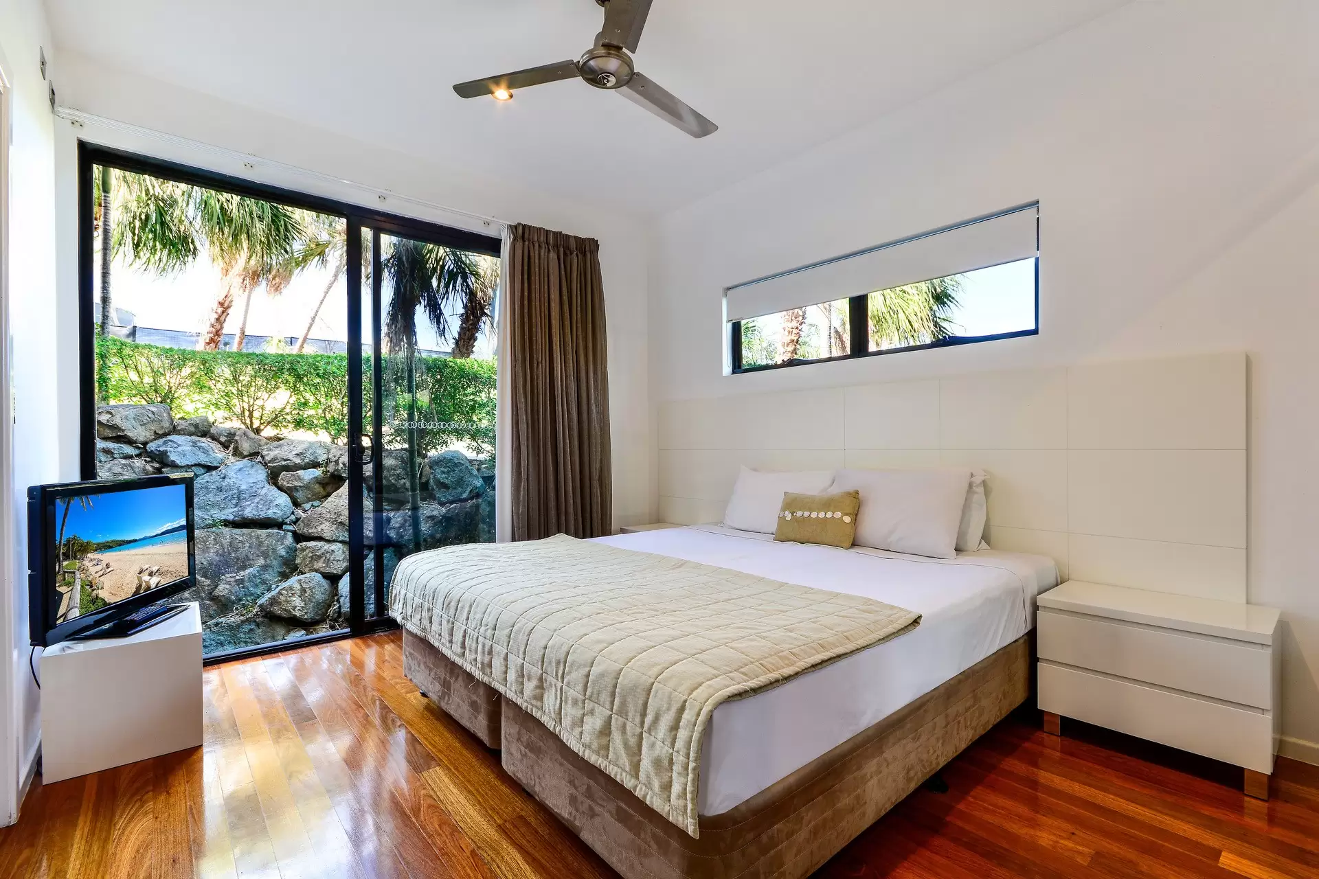 1/1 Banksia Court, Hamilton Island Sold by Queensland Sotheby's International Realty - image 1