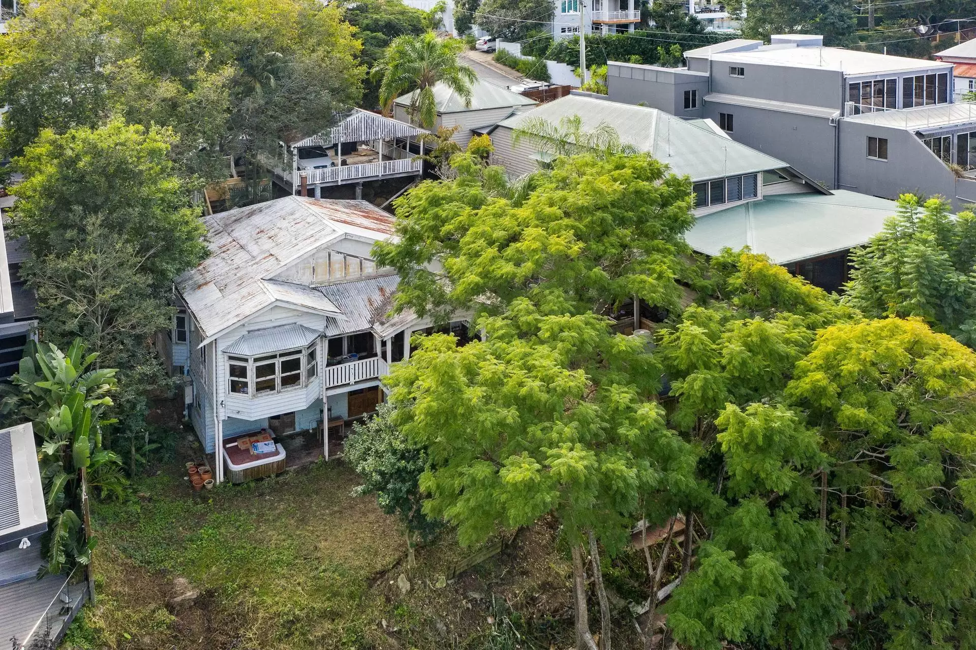 11 Langside Road, Hamilton Sold by Queensland Sotheby's International Realty - image 1