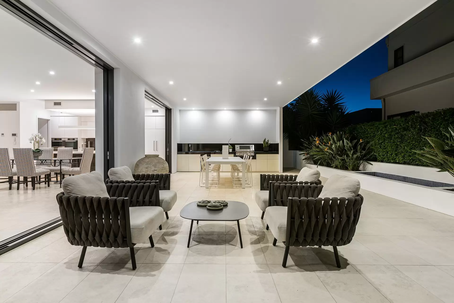 65 Janda Street, Robertson Sold by Queensland Sotheby's International Realty - image 1