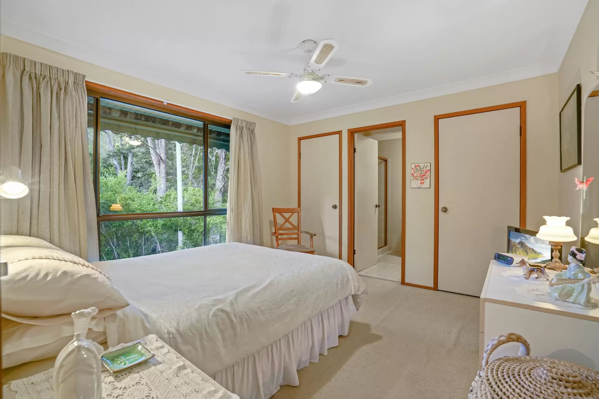 10 Coorabin Court, Tallebudgera Sold by Queensland Sotheby's International Realty - image 1