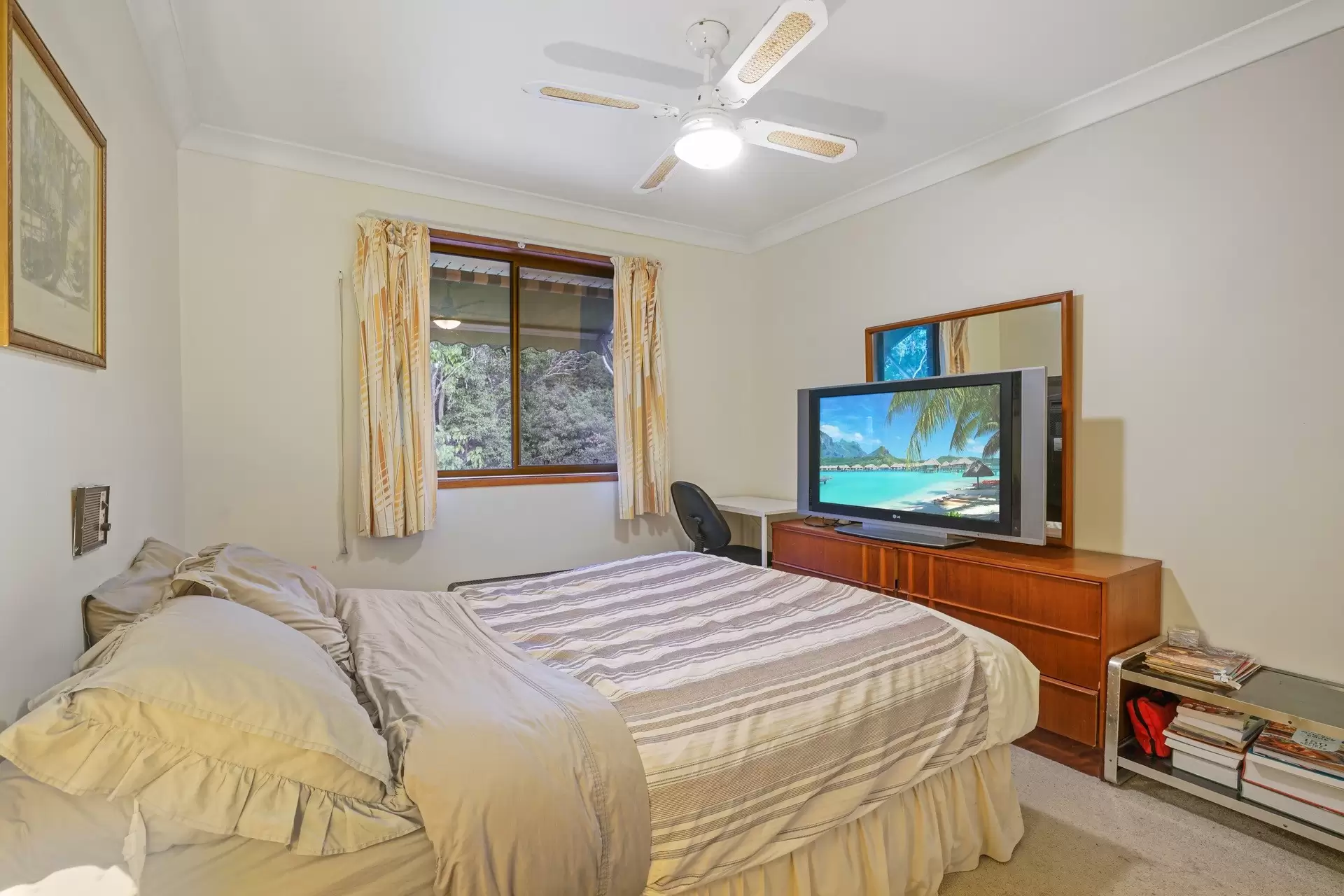 10 Coorabin Court, Tallebudgera Sold by Queensland Sotheby's International Realty - image 1