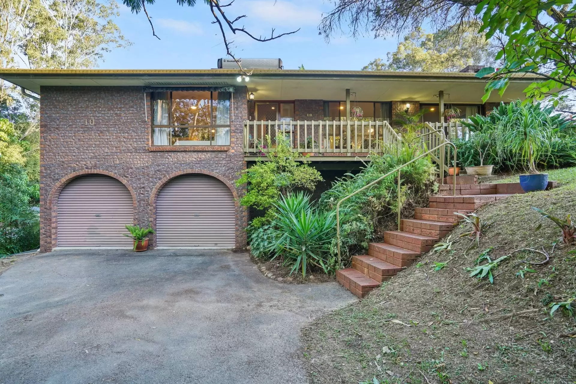 10 Coorabin Court, Tallebudgera Sold by  - image 1