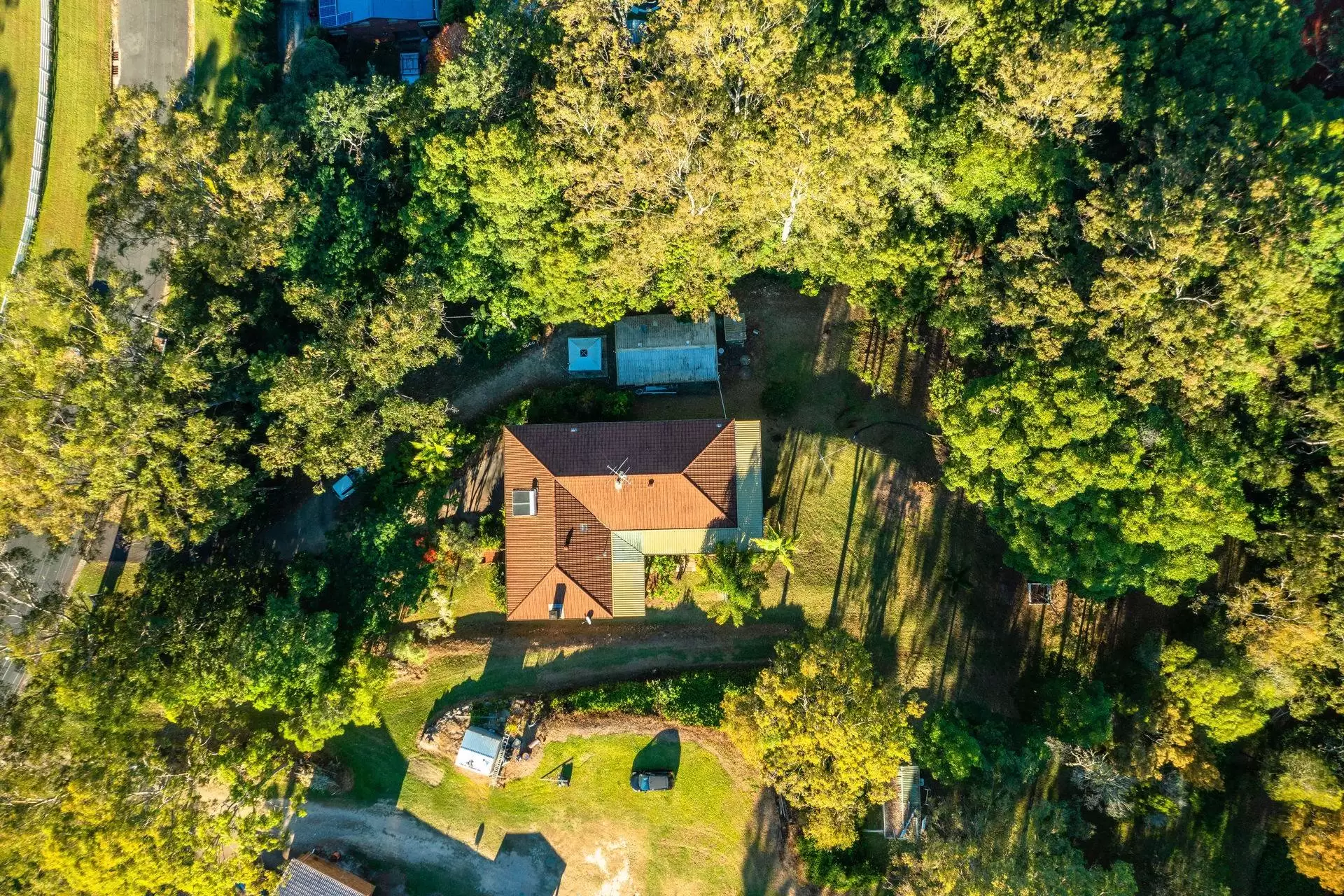 10 Coorabin Court, Tallebudgera Sold by Queensland Sotheby's International Realty - image 1