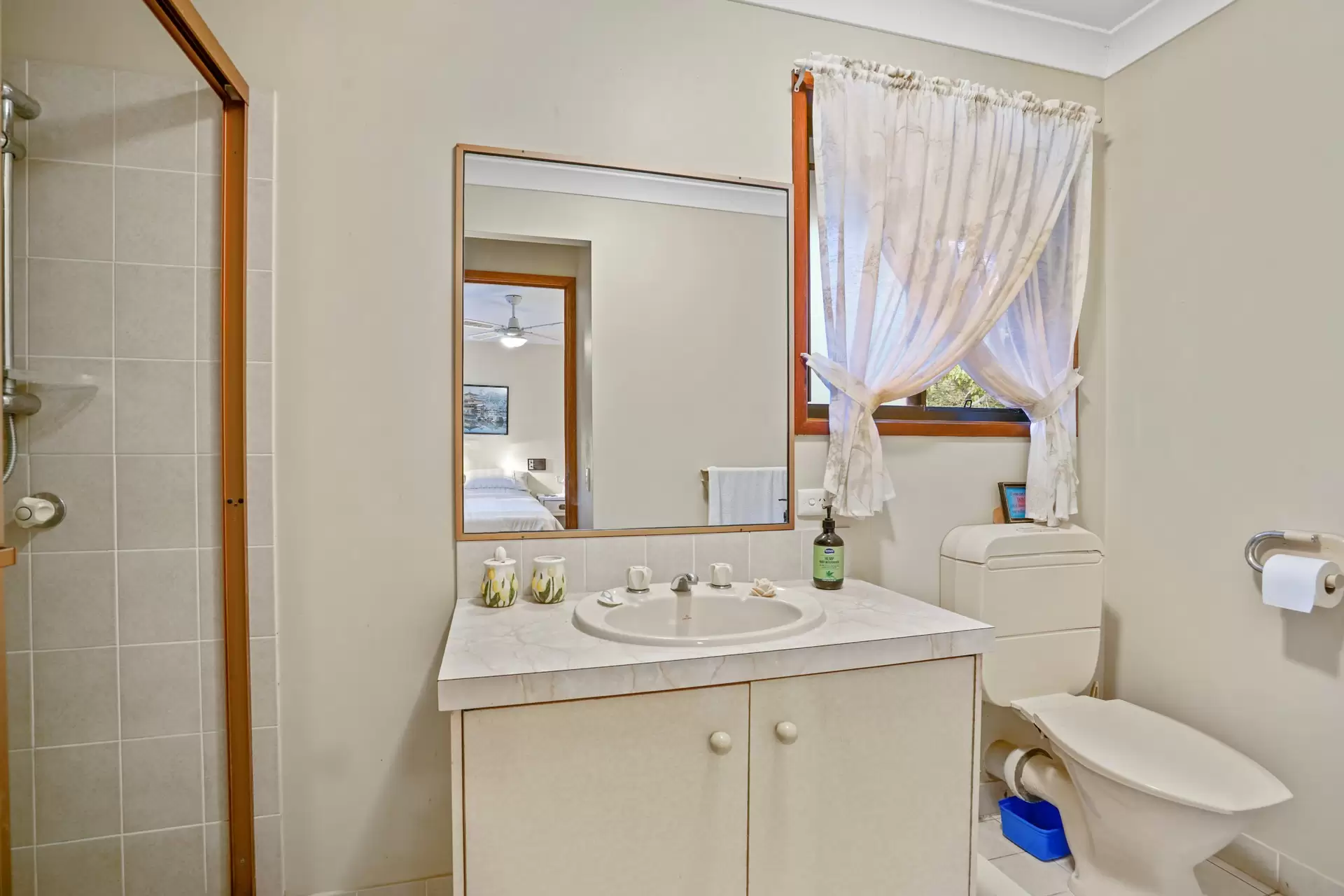 10 Coorabin Court, Tallebudgera Sold by Queensland Sotheby's International Realty - image 1