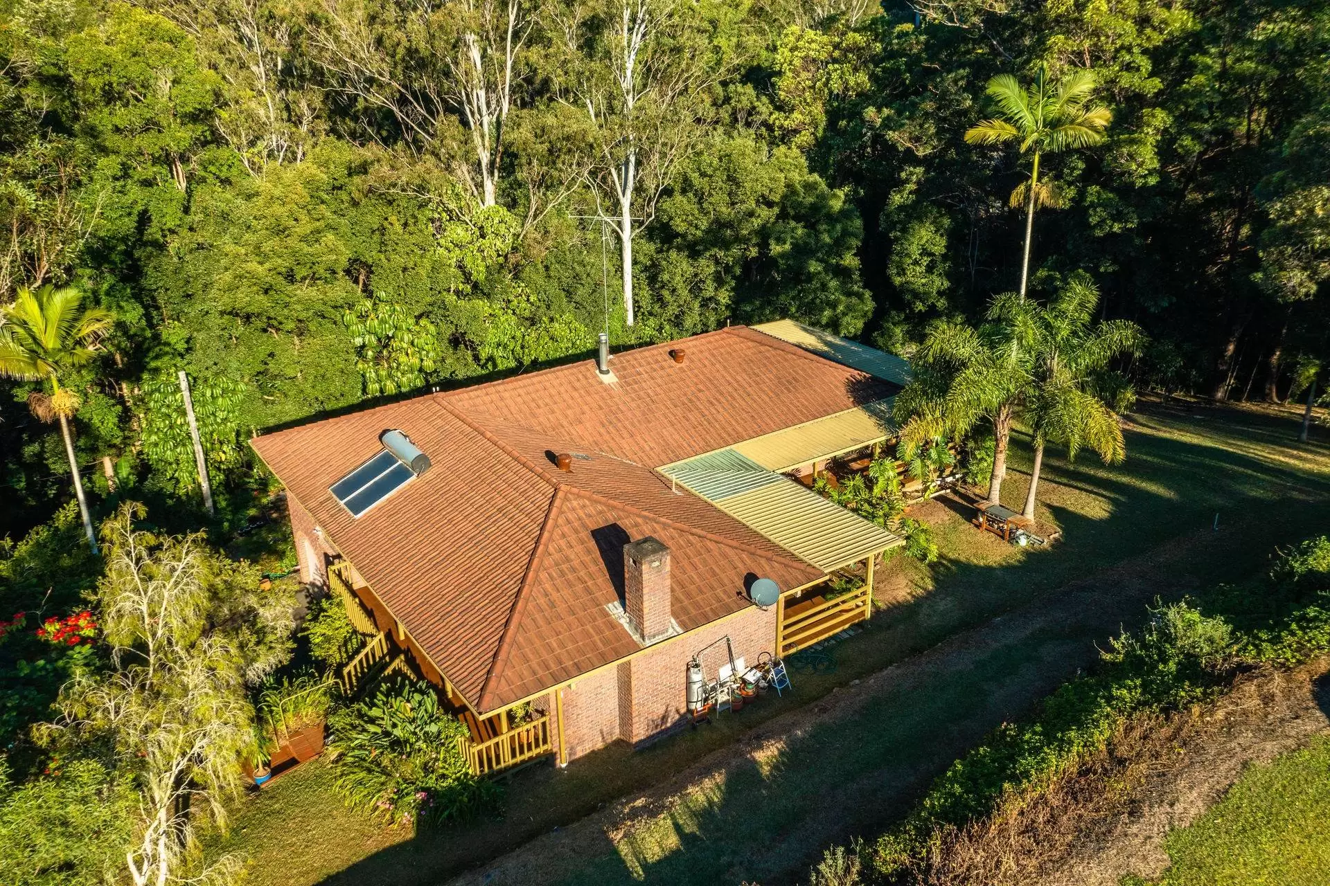 10 Coorabin Court, Tallebudgera Sold by Queensland Sotheby's International Realty - image 1