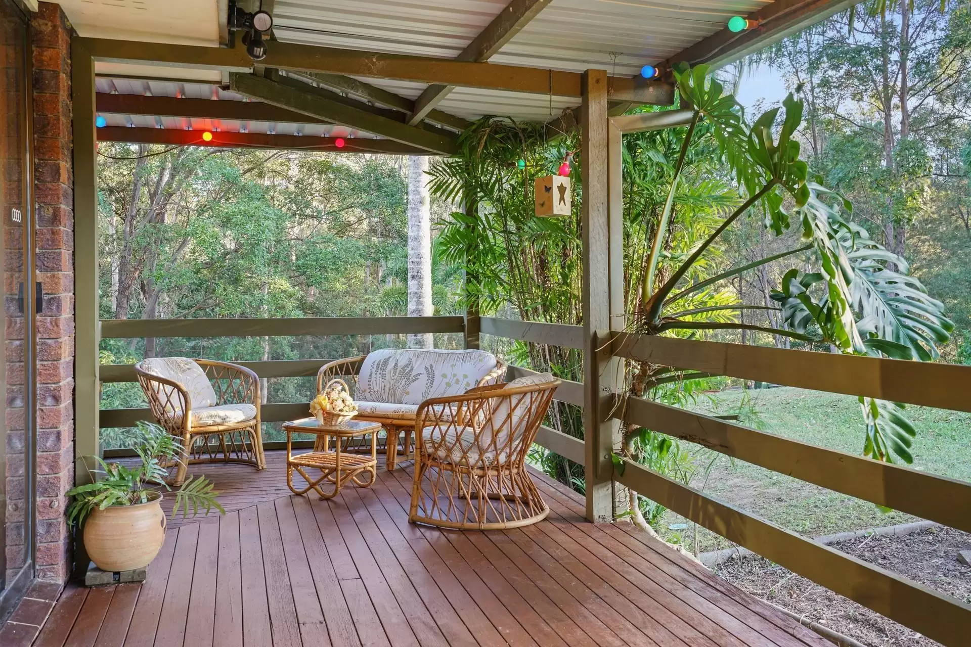 10 Coorabin Court, Tallebudgera Sold by Queensland Sotheby's International Realty - image 1