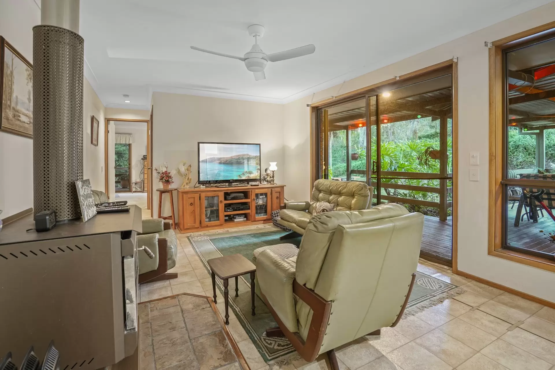 10 Coorabin Court, Tallebudgera Sold by  - image 1