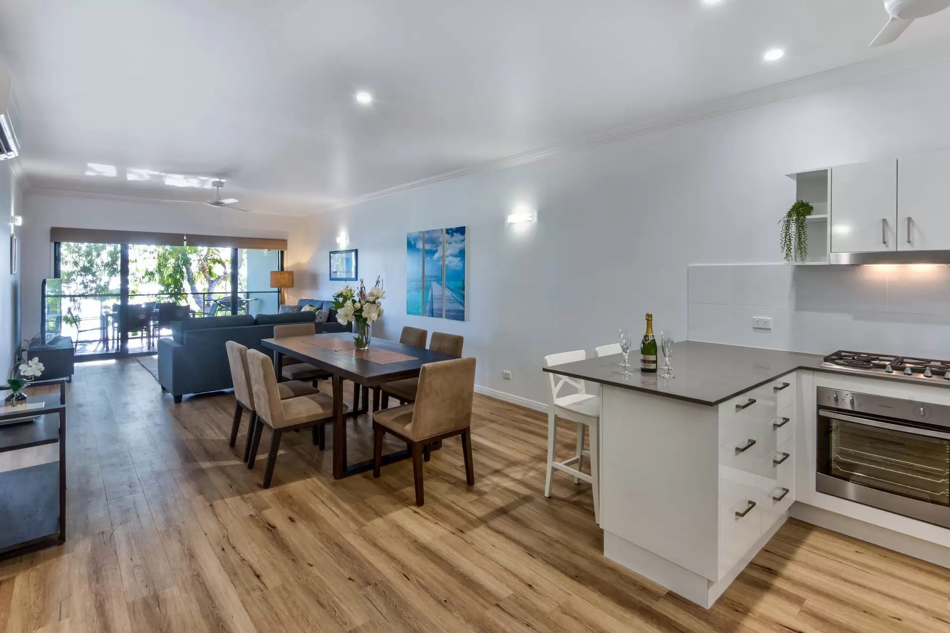 6/4 Acacia Drive, Hamilton Island Sold by Queensland Sotheby's International Realty - image 1