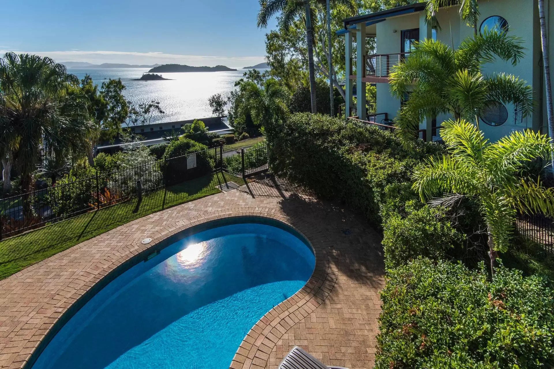 6/4 Acacia Drive, Hamilton Island Sold by Queensland Sotheby's International Realty - image 1