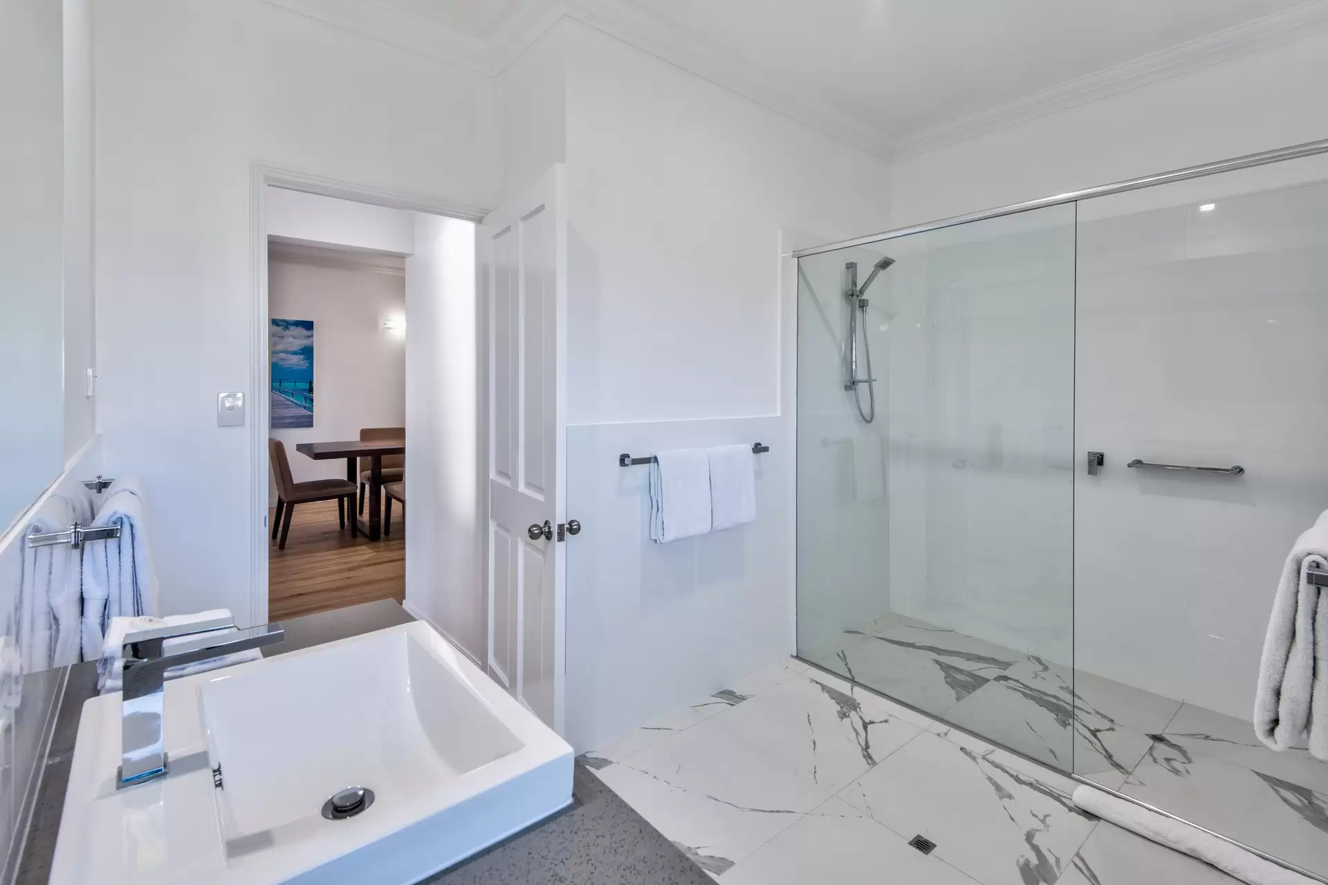 6/4 Acacia Drive, Hamilton Island Sold by Queensland Sotheby's International Realty - image 1