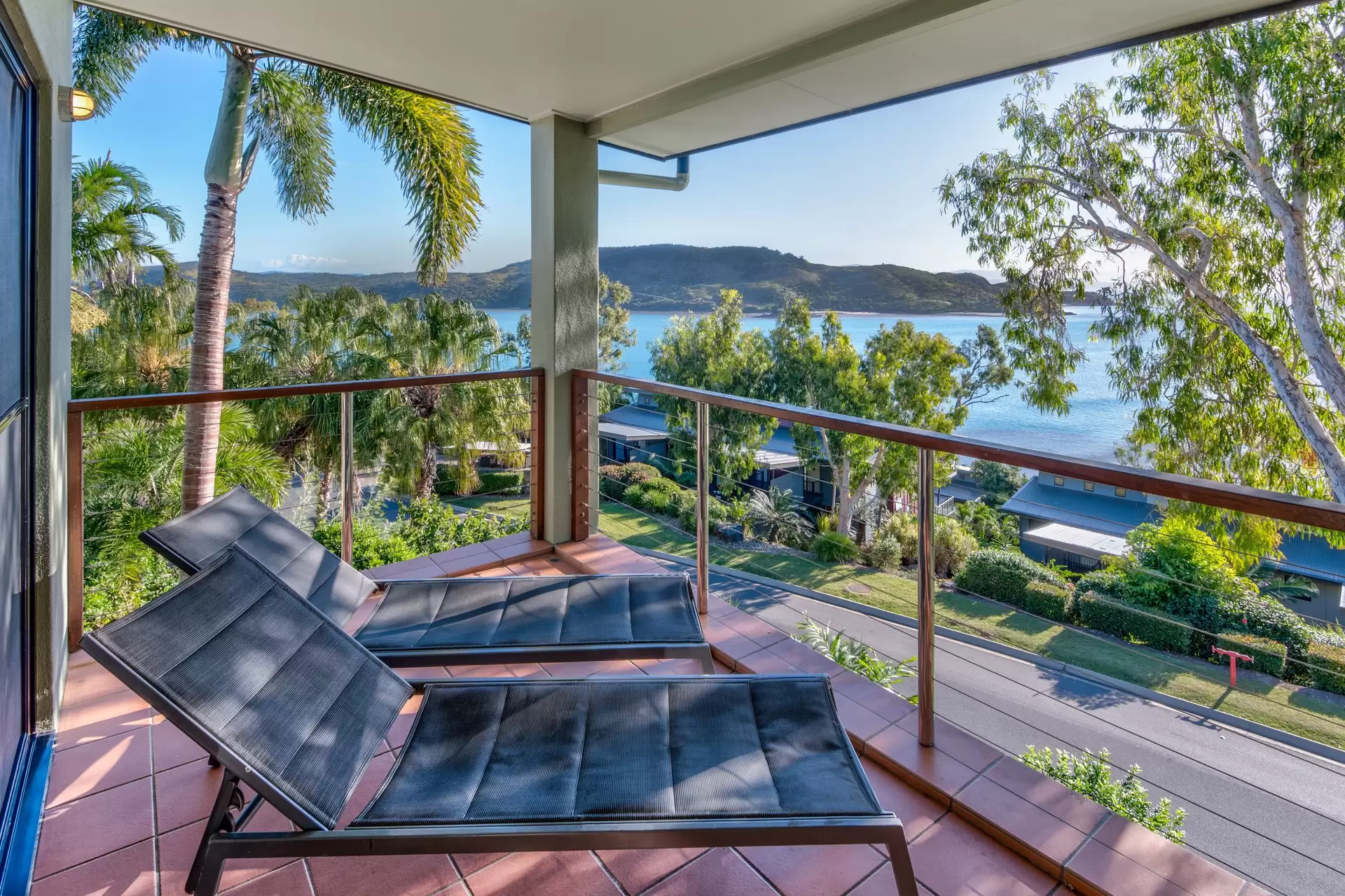 6/4 Acacia Drive, Hamilton Island Sold by Queensland Sotheby's International Realty - image 1
