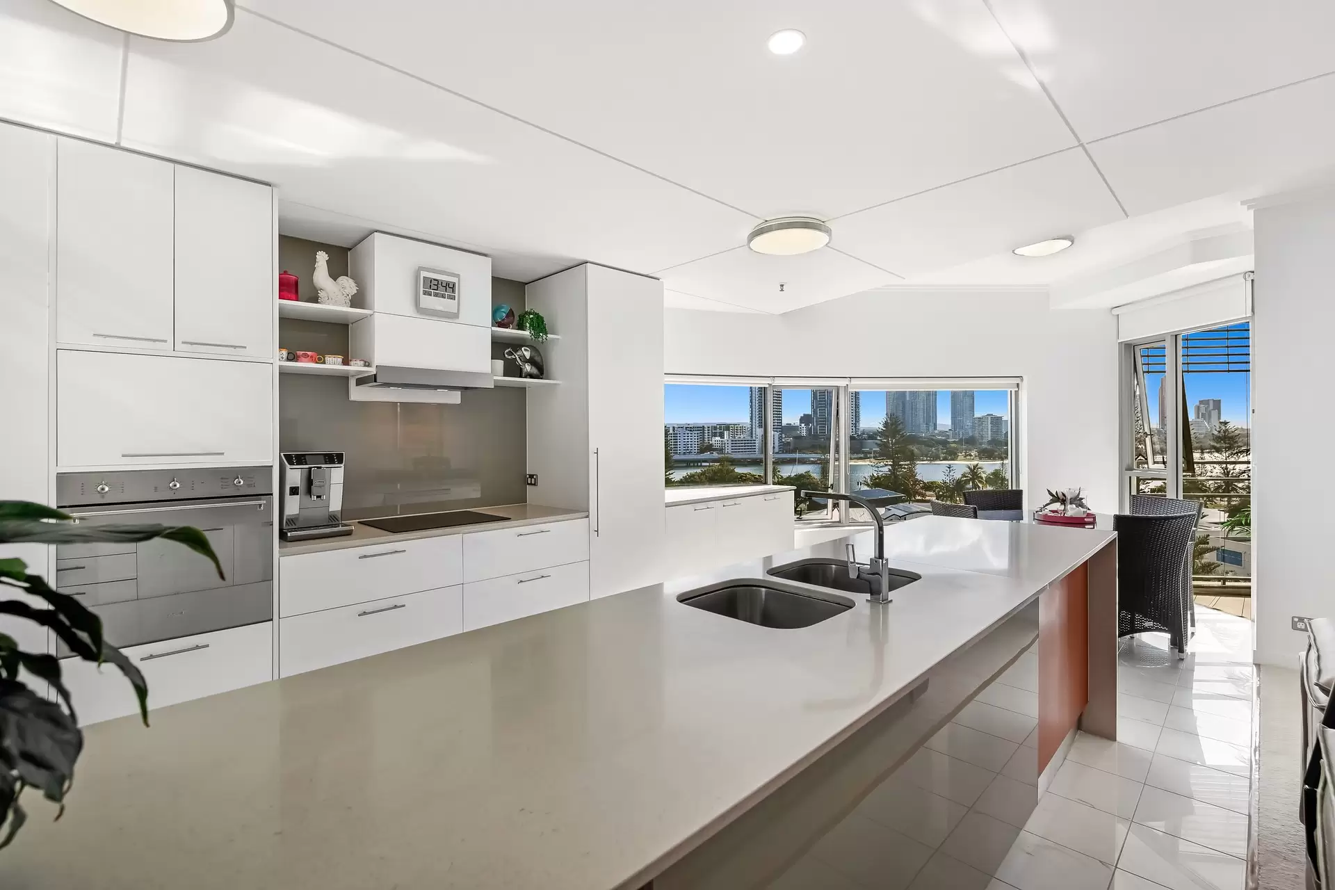 Level 6/2061/1 Lennie Avenue, Main Beach Sold by Queensland Sotheby's International Realty - image 1