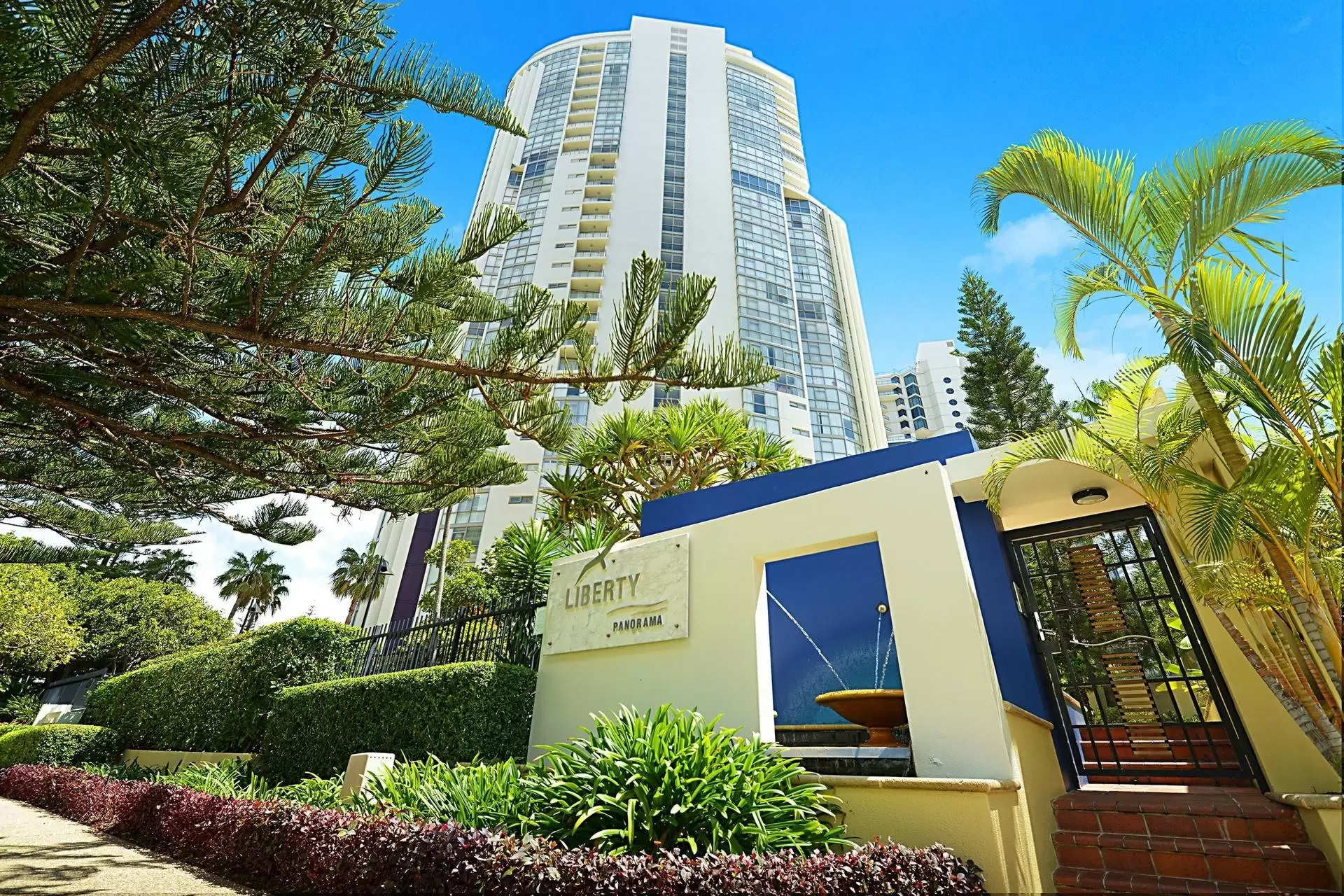 Level 6/2061/1 Lennie Avenue, Main Beach Sold by Queensland Sotheby's International Realty - image 1