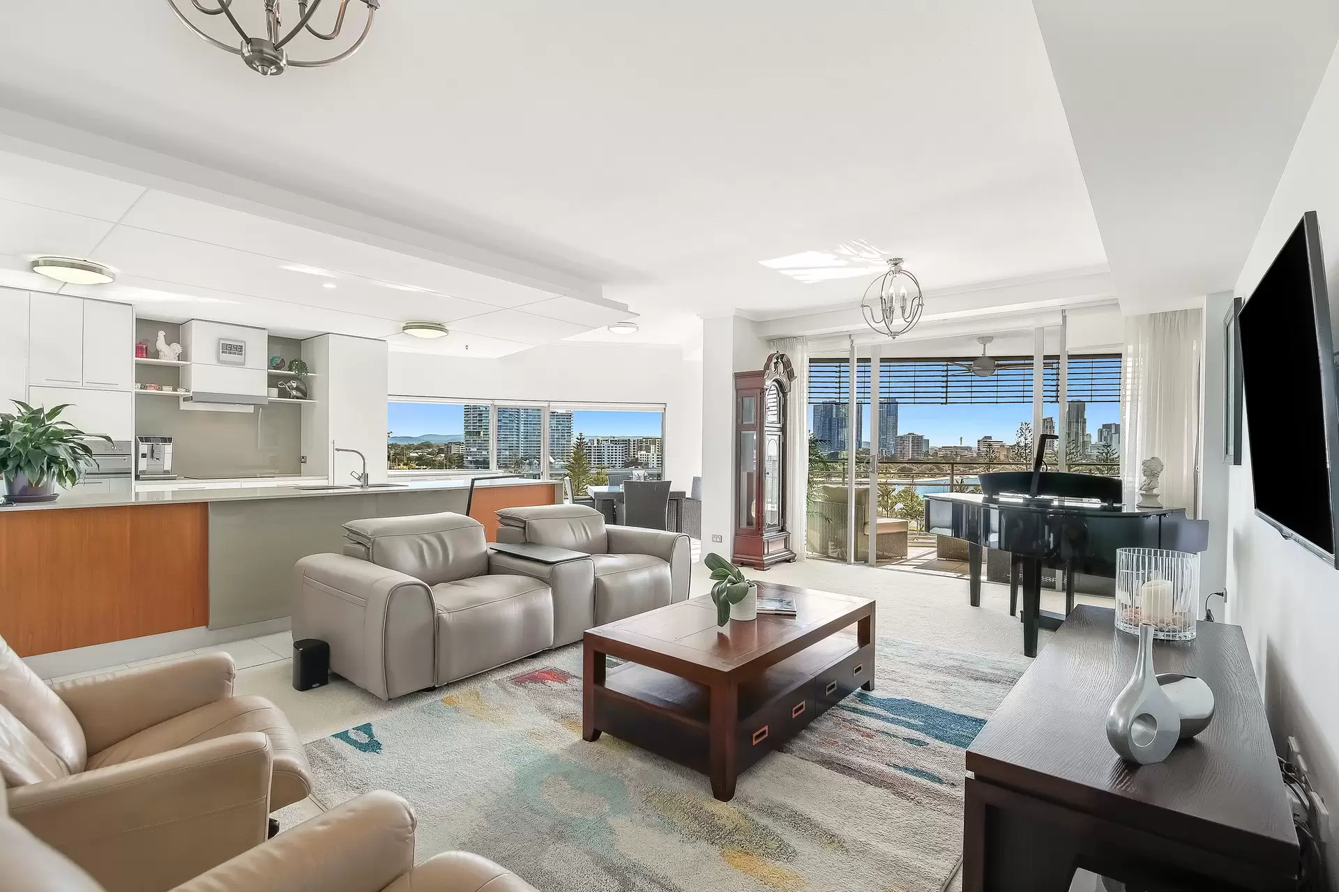 Level 6/2061/1 Lennie Avenue, Main Beach Sold by Queensland Sotheby's International Realty - image 1