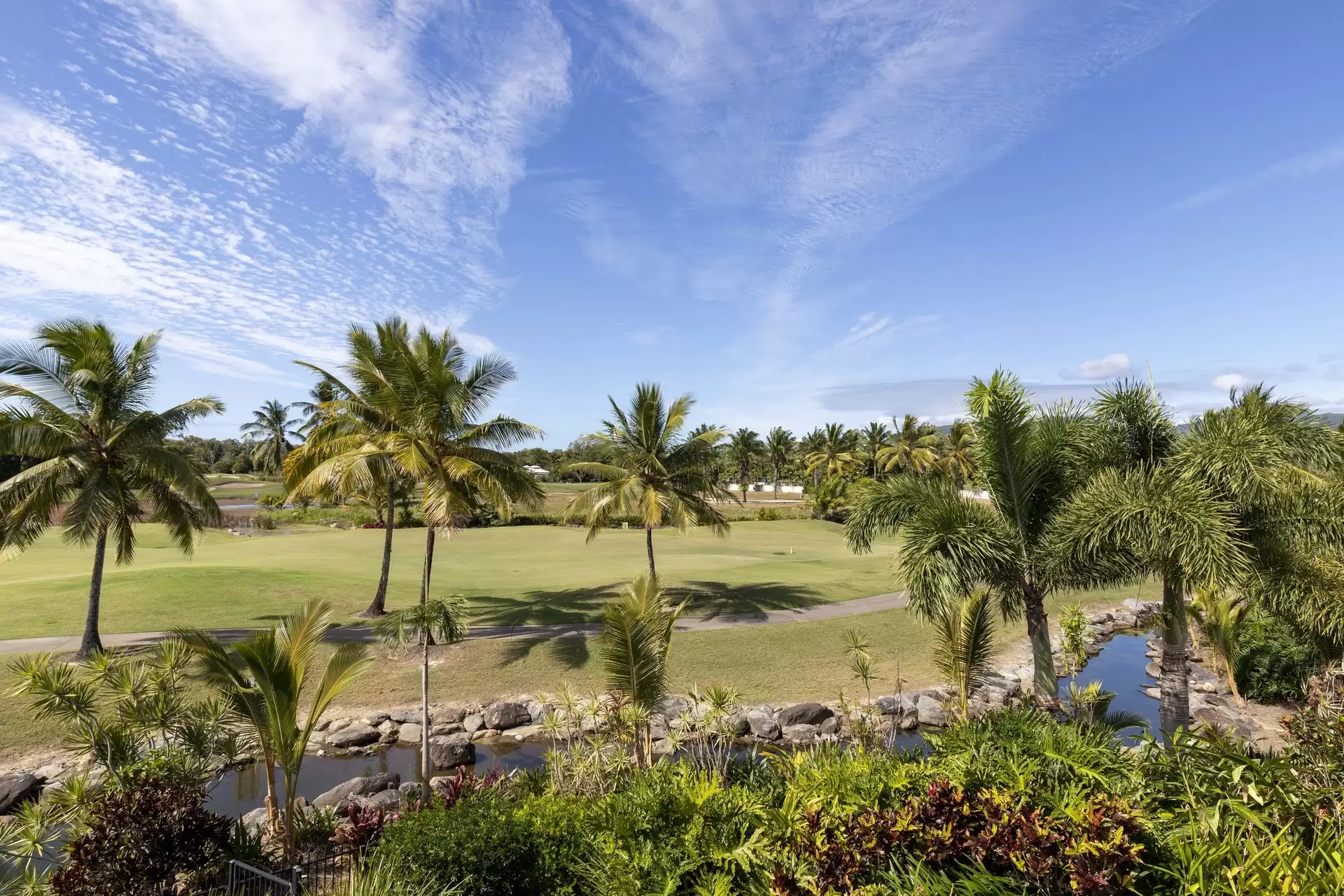 8 Cascade Drive, Port Douglas Sold by Queensland Sotheby's International Realty - image 1
