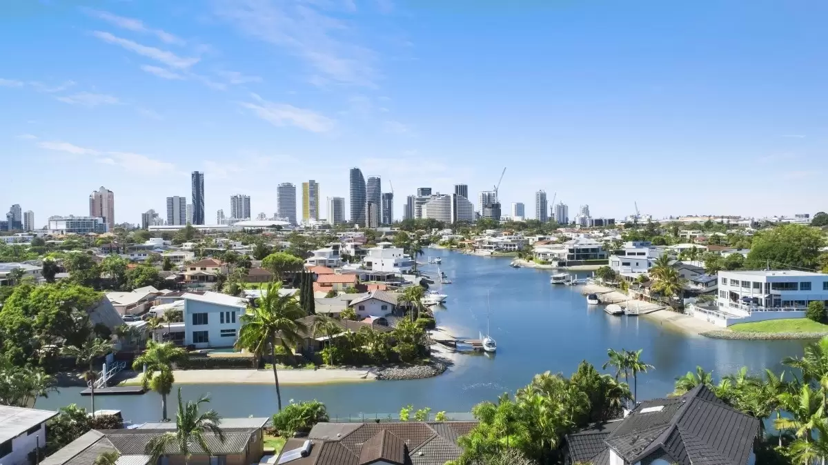 25 Pearl Key, Broadbeach Waters Sold by Queensland Sotheby's International Realty - image 1