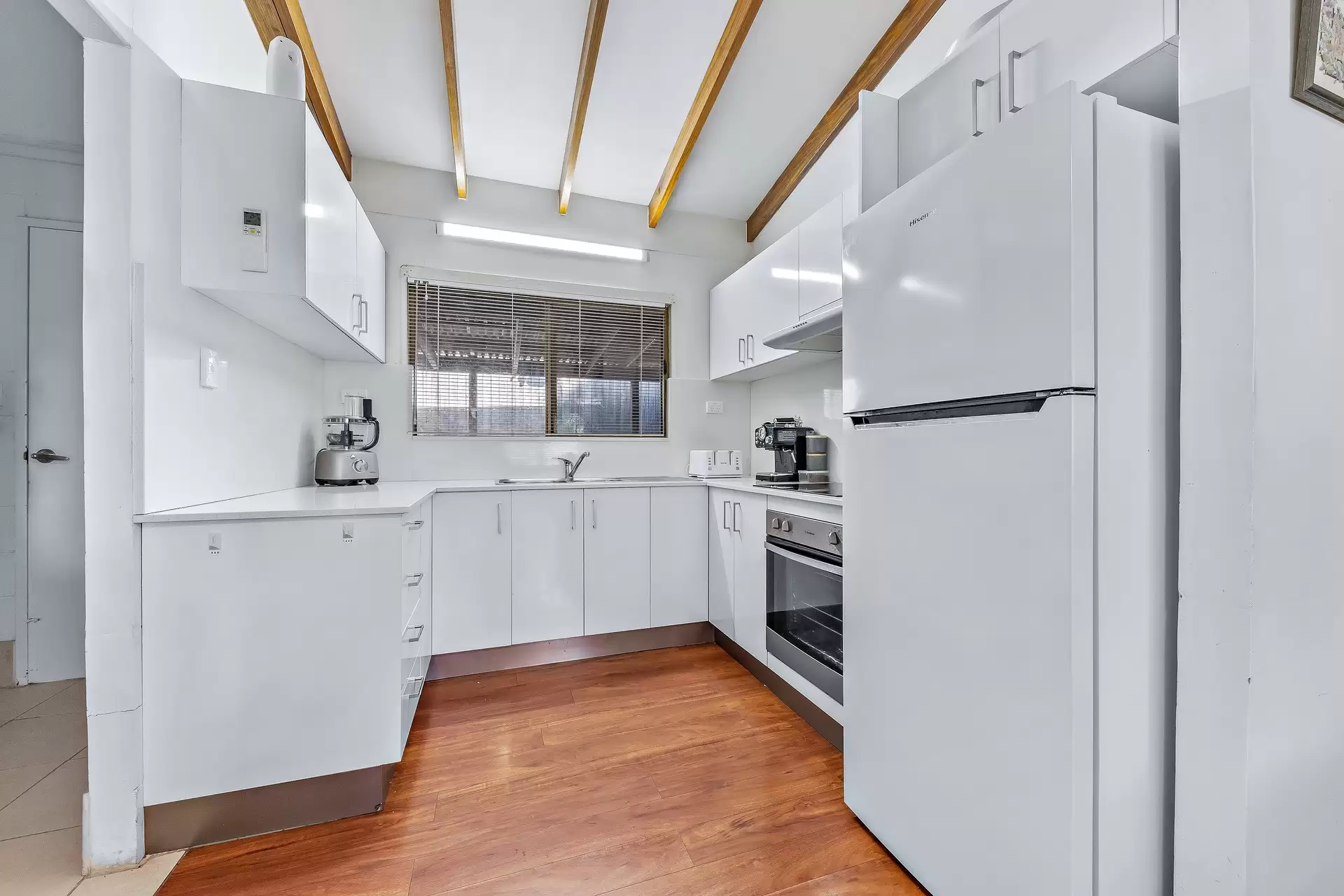 2/63 Manooka Drive, Cannonvale Sold by Queensland Sotheby's International Realty - image 1