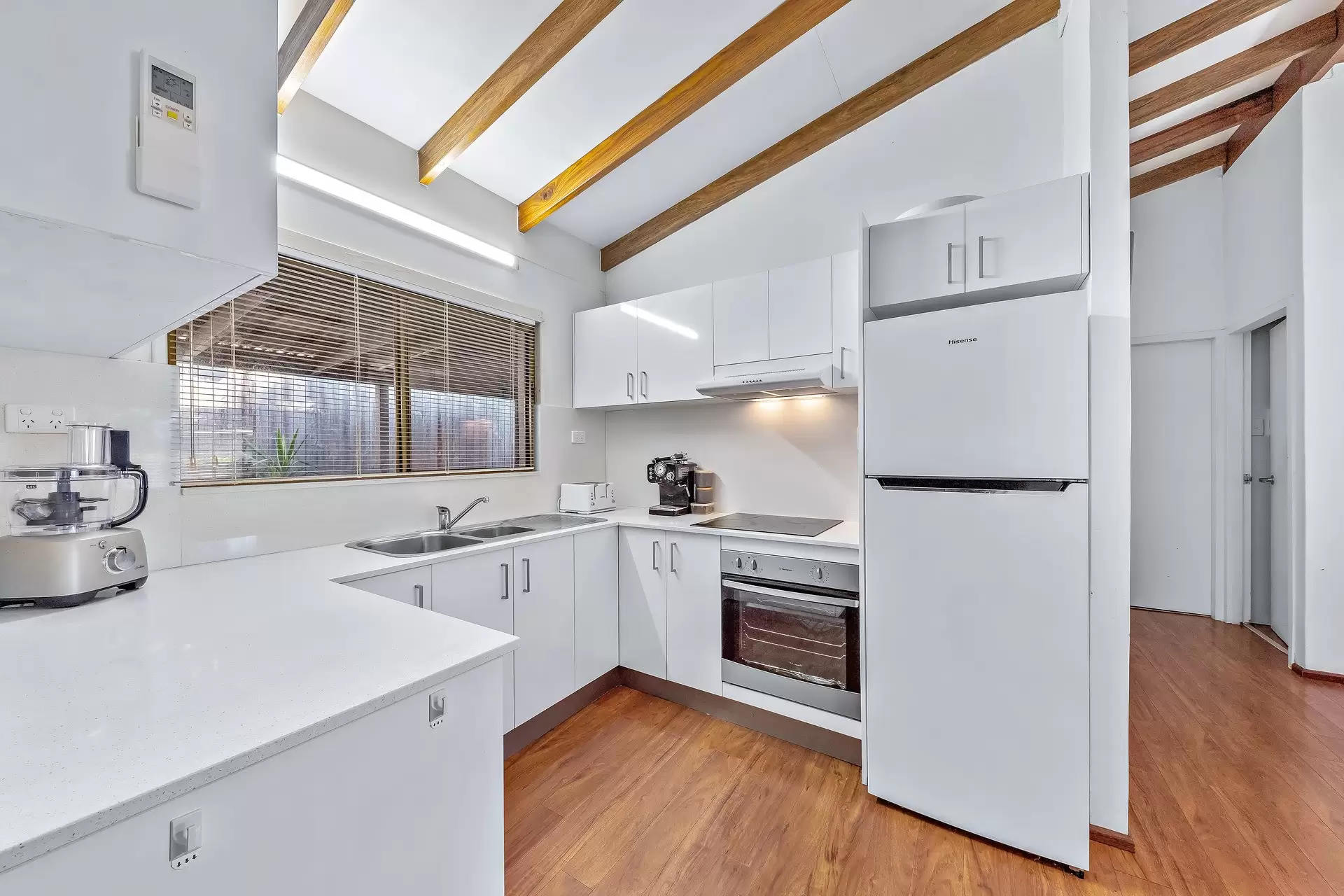 2/63 Manooka Drive, Cannonvale Sold by Queensland Sotheby's International Realty - image 1