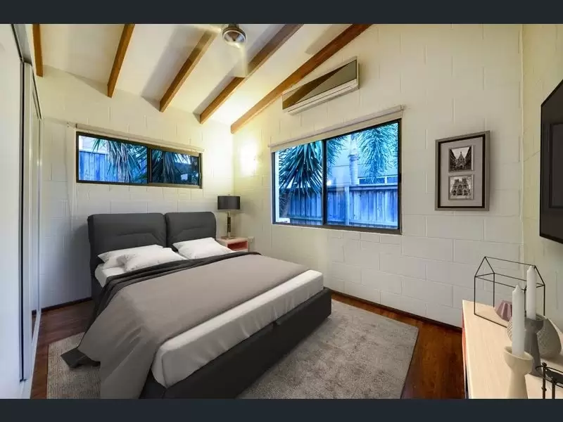 2/63 Manooka Drive, Cannonvale Sold by Queensland Sotheby's International Realty - image 1