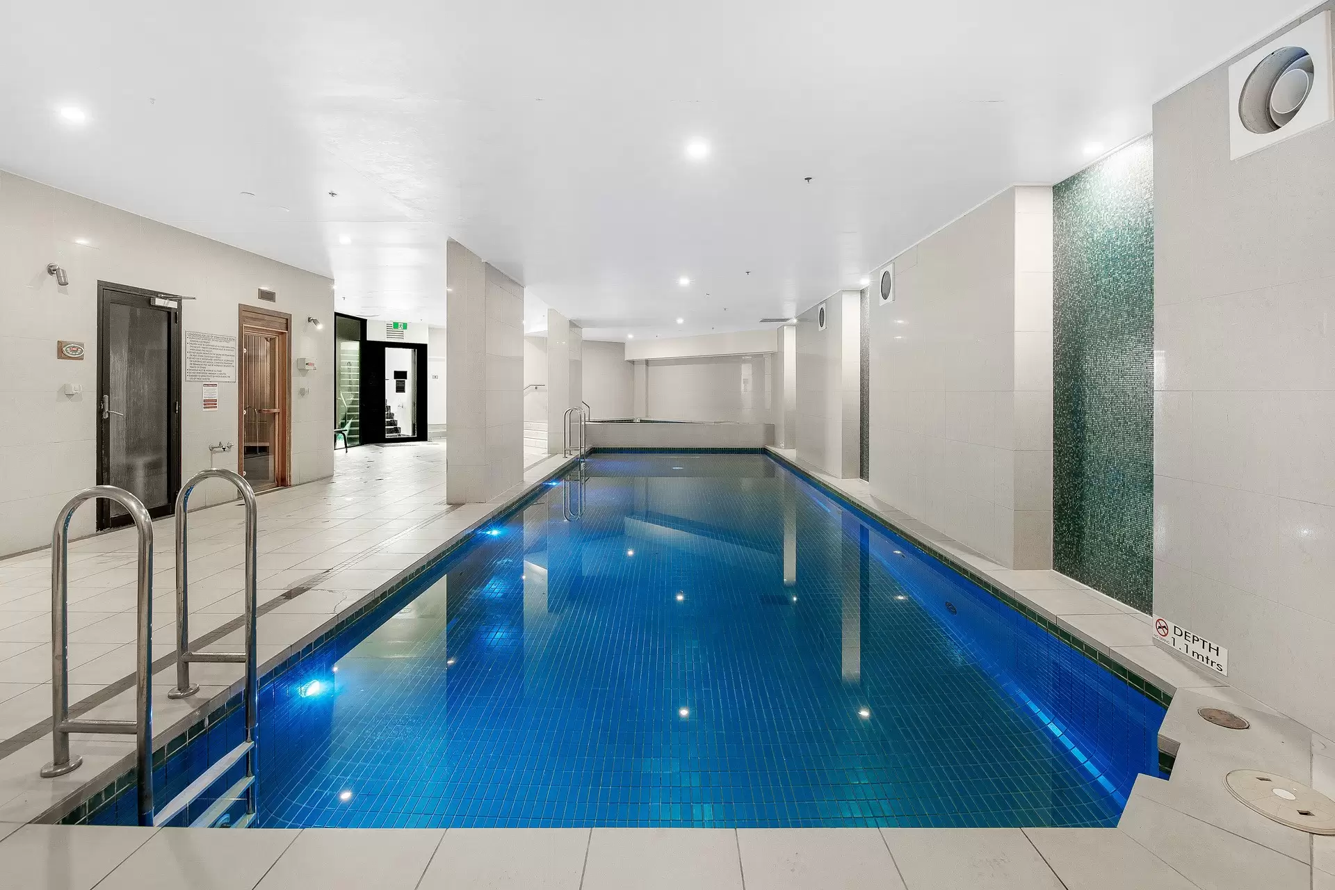 1704 Sierra Grand, 22 Surf Parade, Broadbeach Sold by Queensland Sotheby's International Realty - image 1