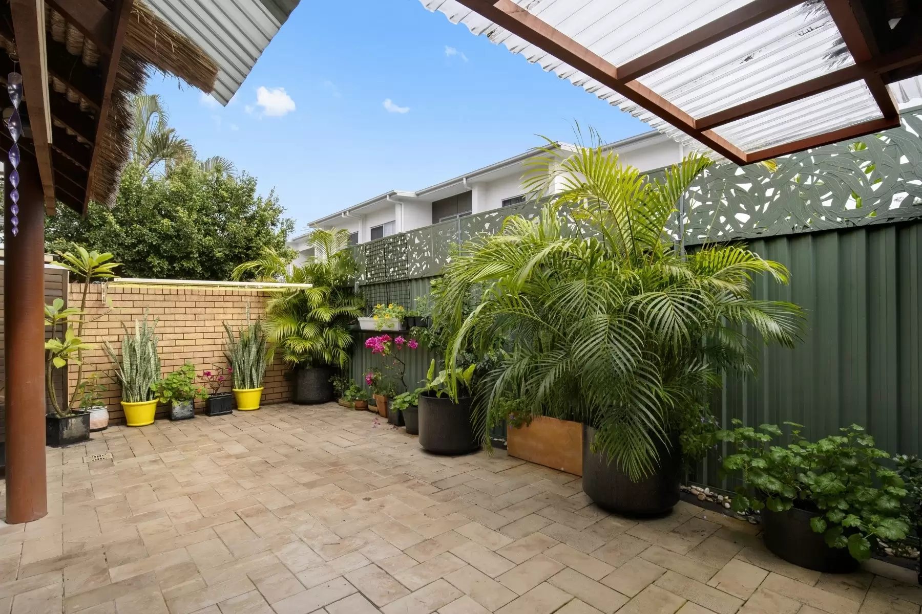 2/168 Muir Street, Labrador Sold by Queensland Sotheby's International Realty - image 1