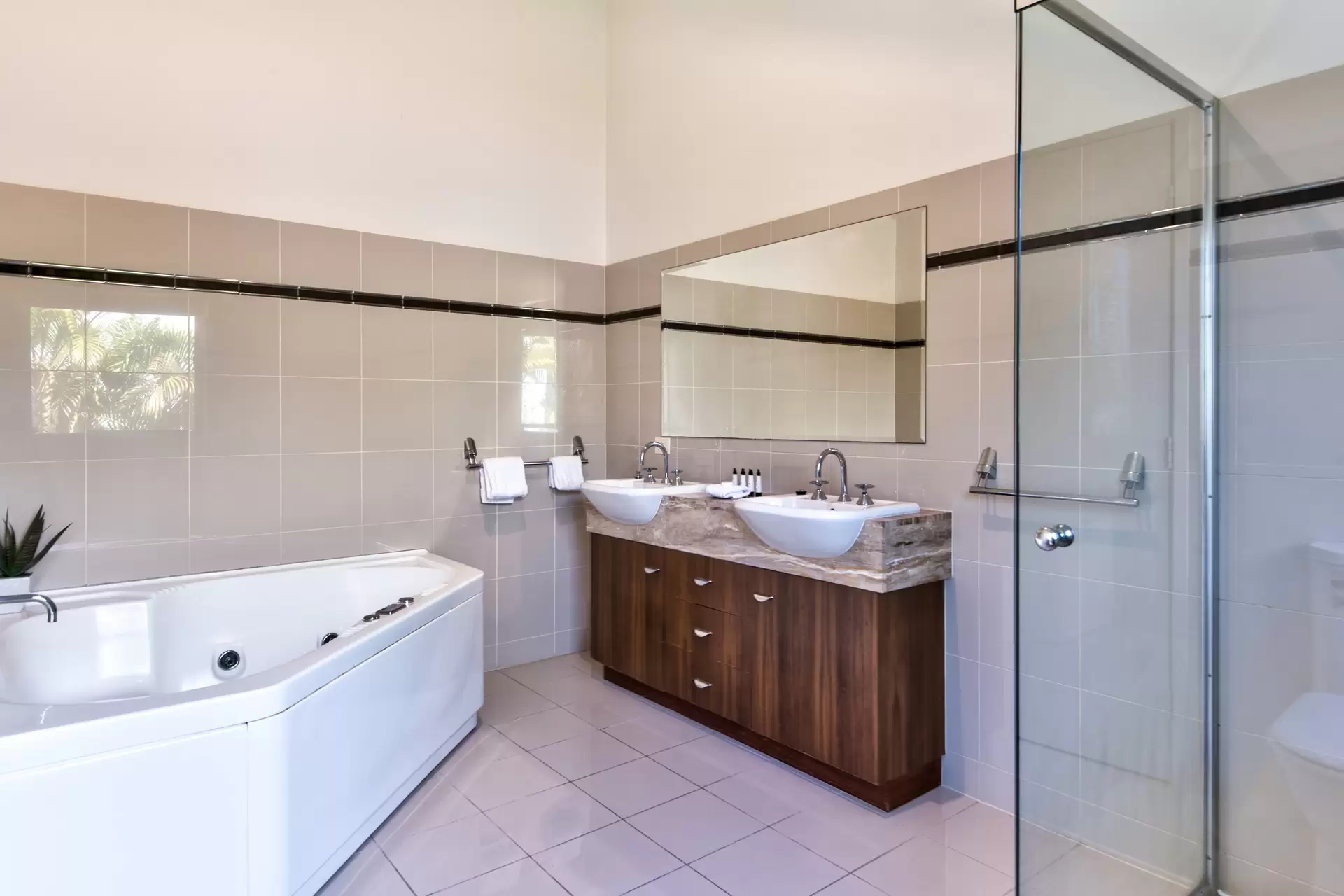 14 Whitsunday Boulevard, Hamilton Island Sold by Queensland Sotheby's International Realty - image 1