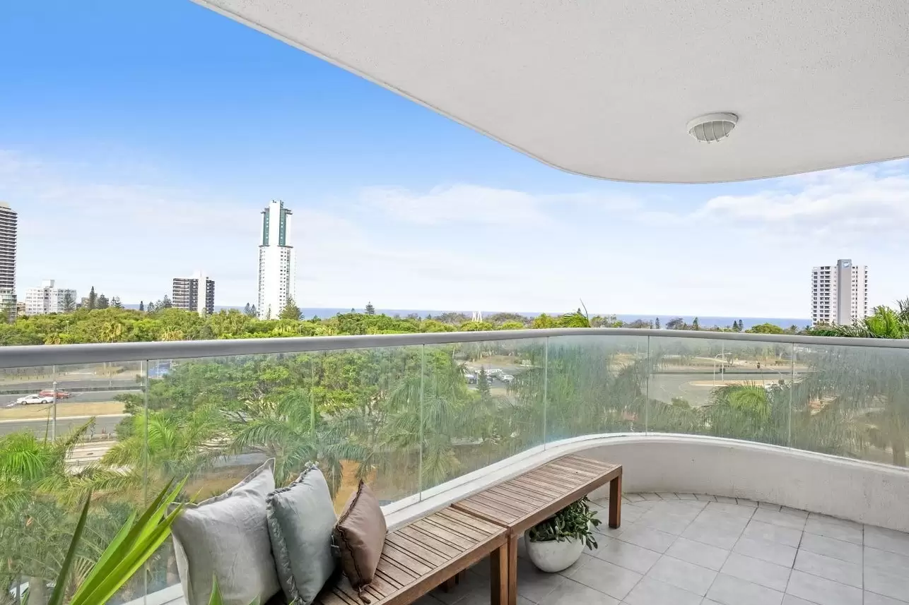 29/12 Commodore Drive, Surfers Paradise Sold by Queensland Sotheby's International Realty - image 1
