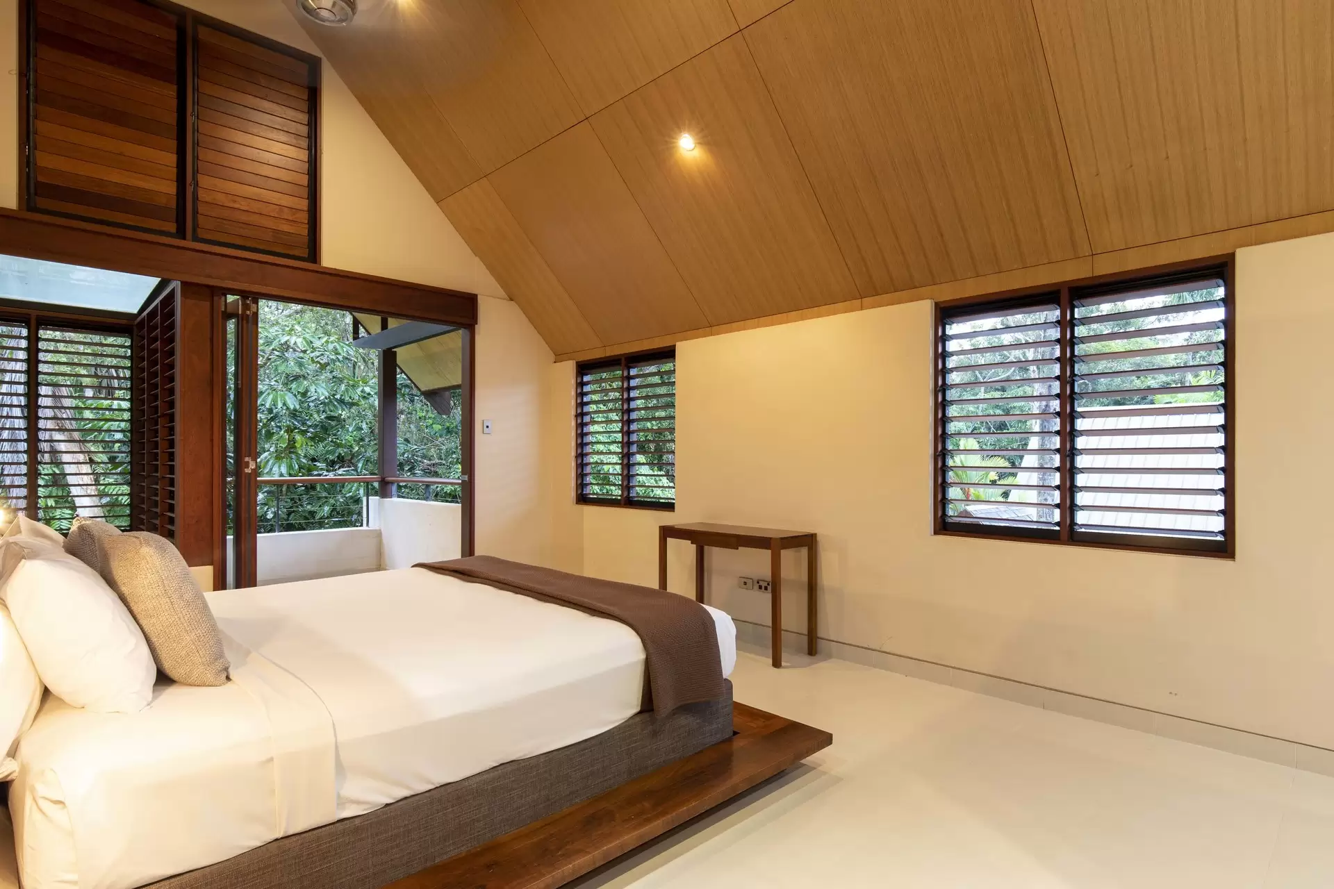 29 Bale Drive Niramaya Street, Port Douglas Sold by Queensland Sotheby's International Realty - image 1