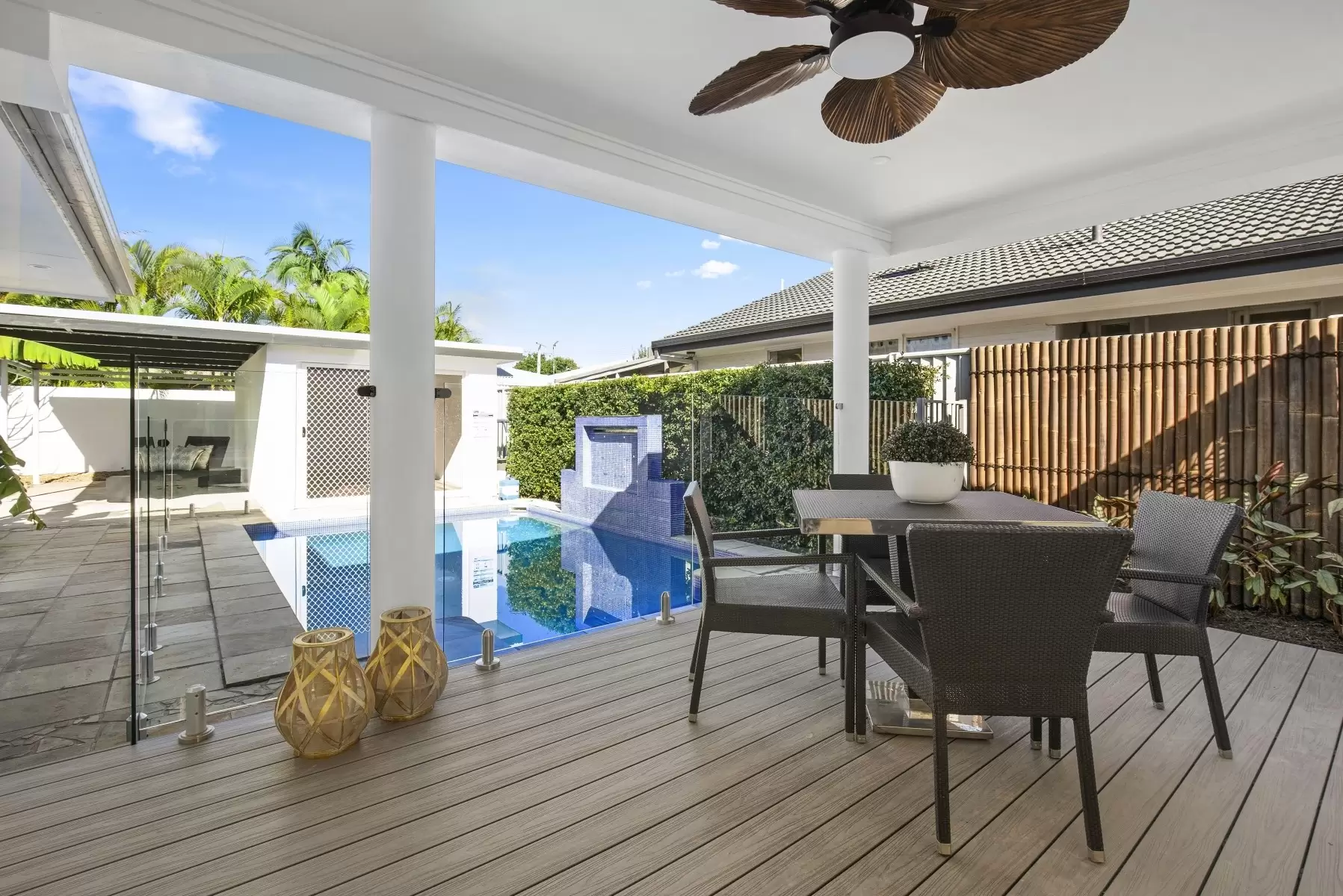 48 Coogeen Street, Sorrento Sold by Queensland Sotheby's International Realty - image 1