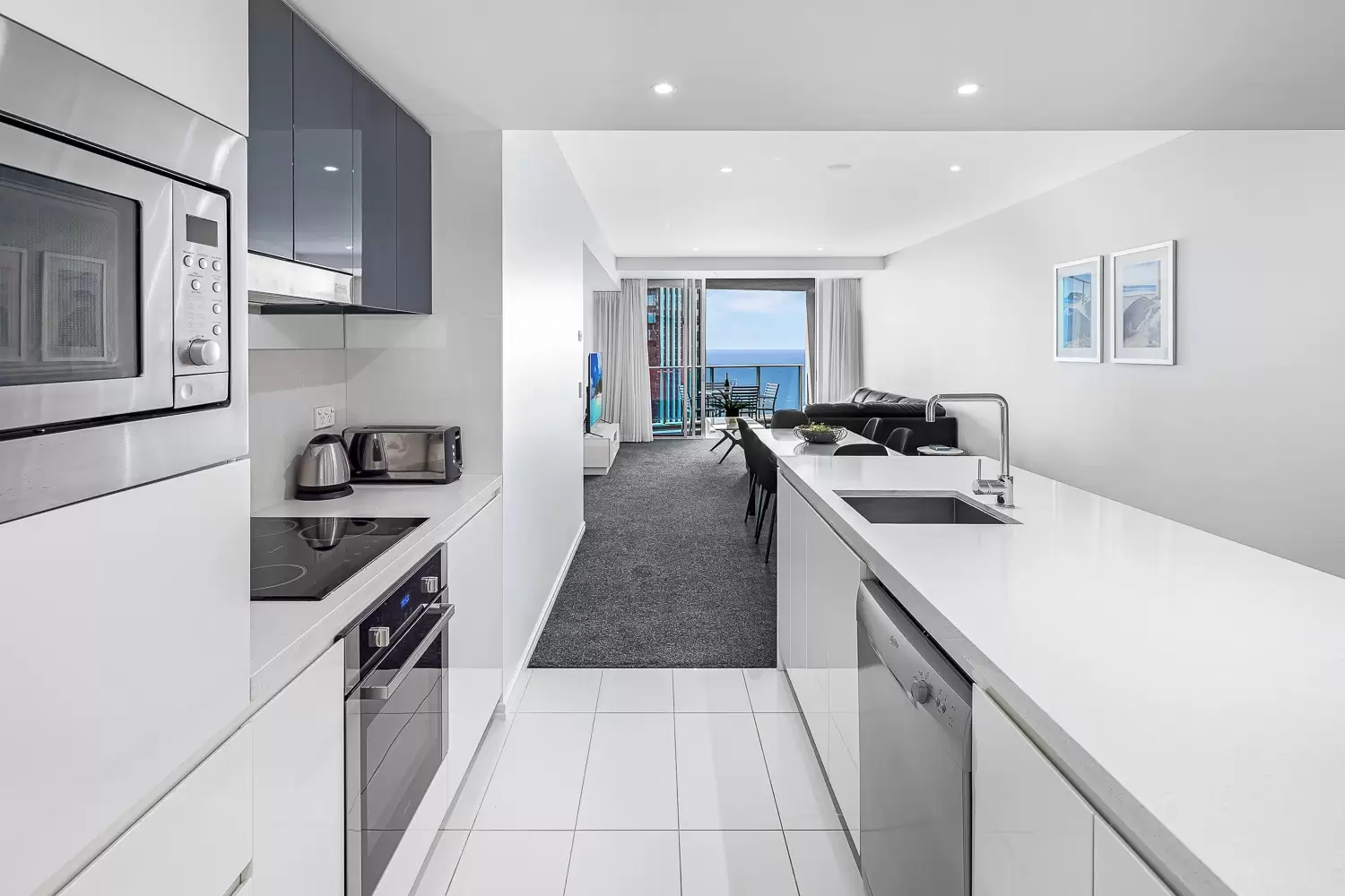 22003/3113 Gold Coast Highway, Surfers Paradise Sold by Queensland Sotheby's International Realty - image 1