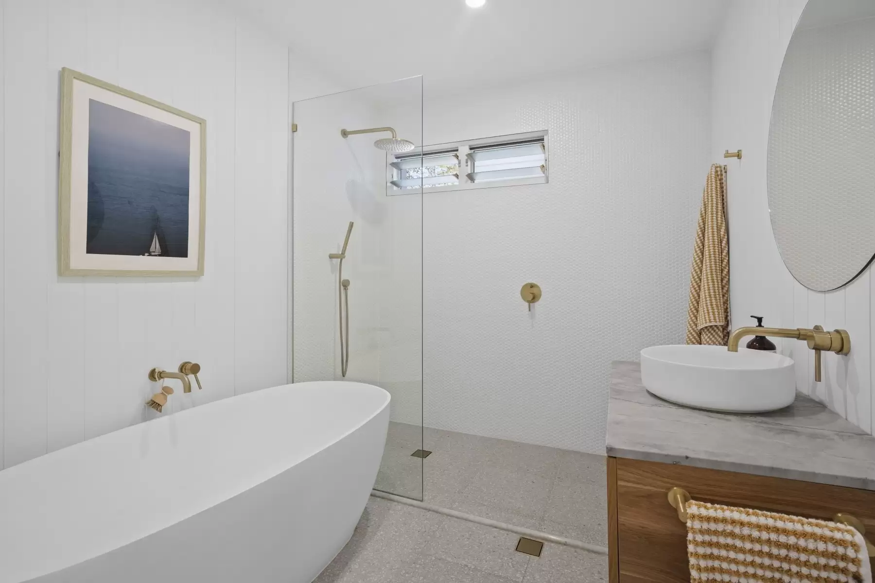 29 Coogeen Street, Sorrento Sold by Queensland Sotheby's International Realty - image 1