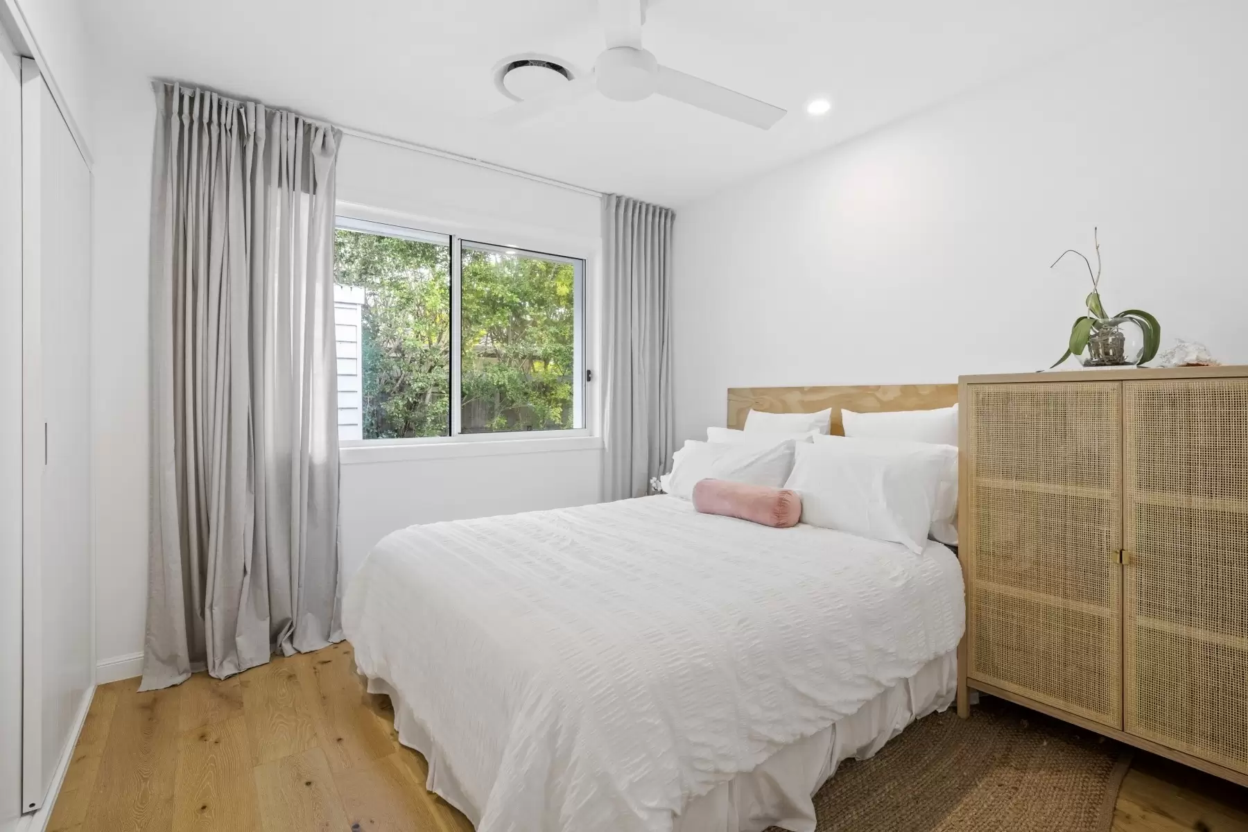 29 Coogeen Street, Sorrento Sold by Queensland Sotheby's International Realty - image 1