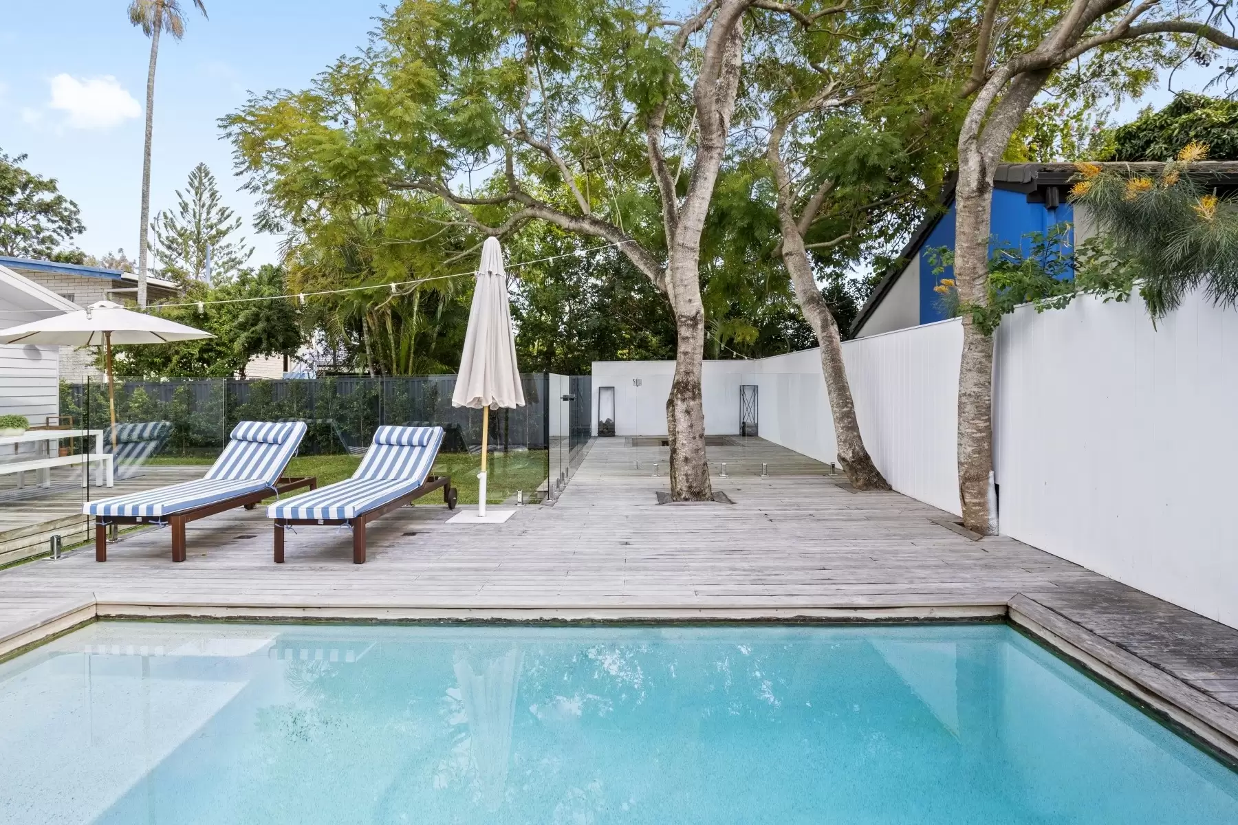29 Coogeen Street, Sorrento Sold by Queensland Sotheby's International Realty - image 1