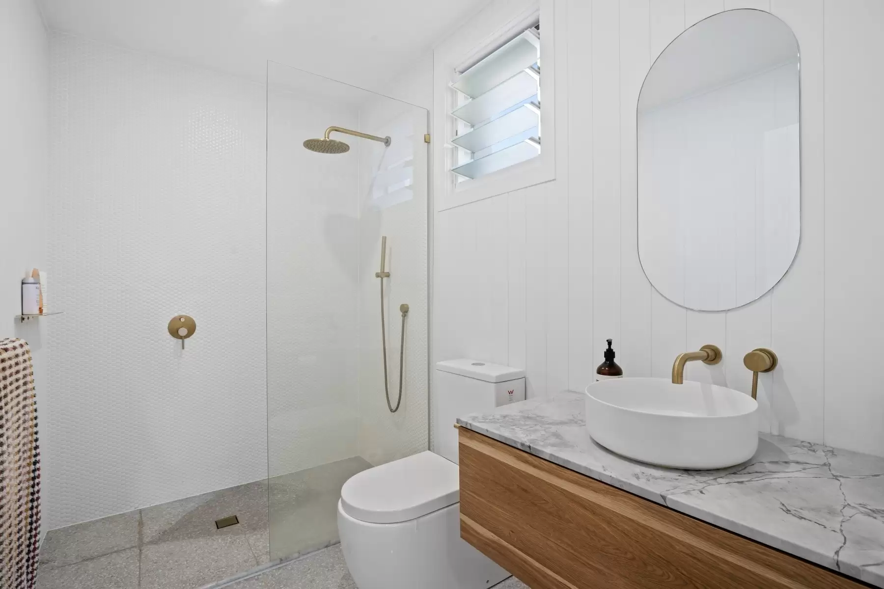 29 Coogeen Street, Sorrento Sold by Queensland Sotheby's International Realty - image 1