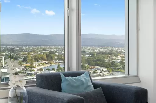 2207/9 Hamilton Avenue, Surfers Paradise Sold by Queensland Sotheby's International Realty