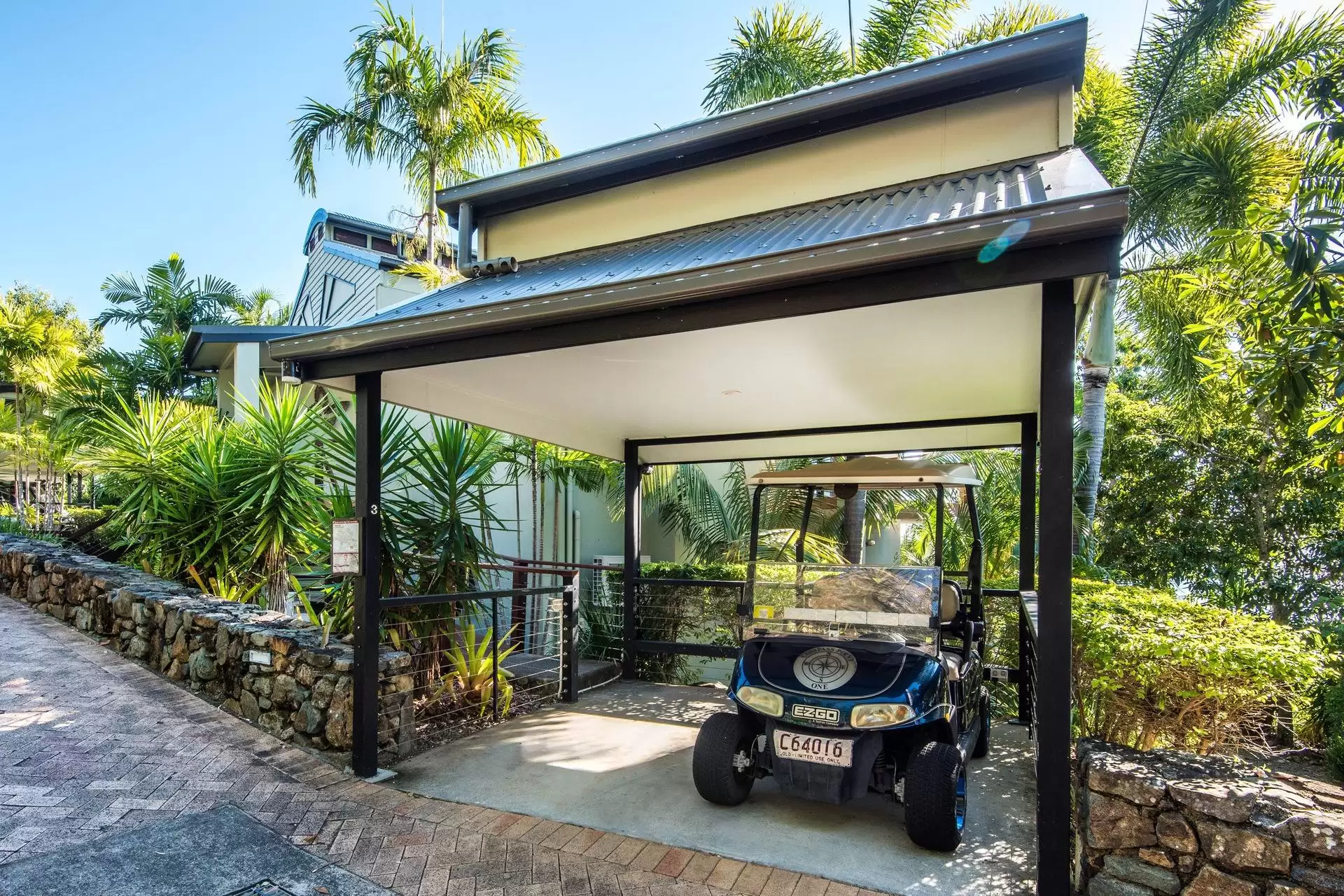 1/4 Acacia Drive, Hamilton Island Sold by Queensland Sotheby's International Realty - image 1