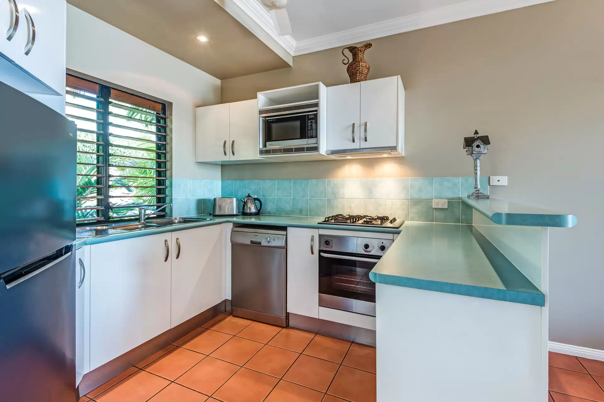 1/4 Acacia Drive, Hamilton Island Sold by Queensland Sotheby's International Realty - image 1