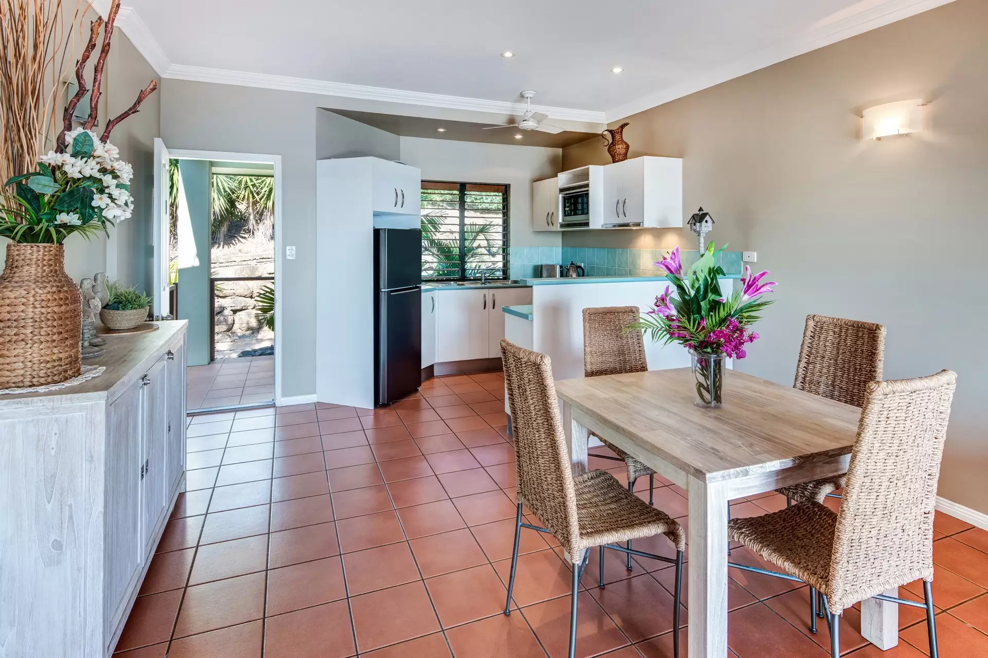 1/4 Acacia Drive, Hamilton Island Sold by Queensland Sotheby's International Realty - image 1