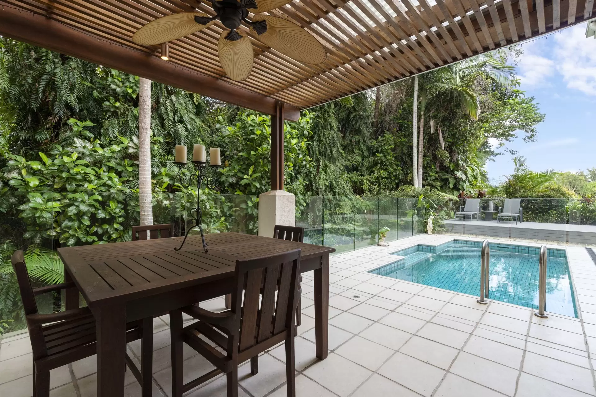25/24-70 Nautilus Street, Port Douglas Sold by Queensland Sotheby's International Realty - image 1