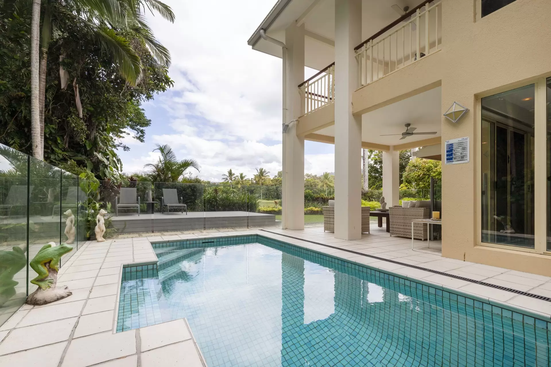 25/24-70 Nautilus Street, Port Douglas Sold by Queensland Sotheby's International Realty - image 1