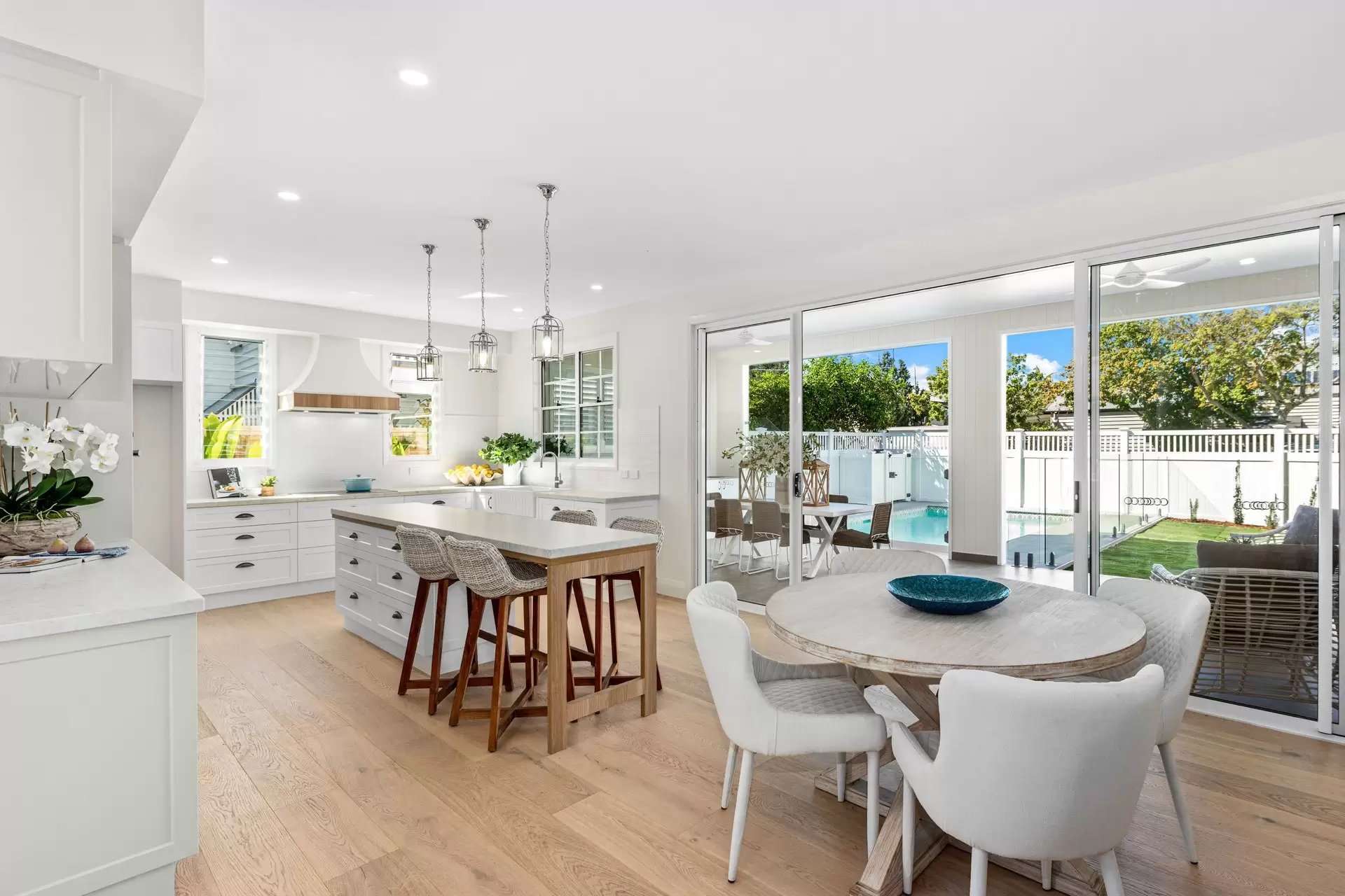 168 Kent Road, Kalinga Sold by Queensland Sotheby's International Realty - image 1