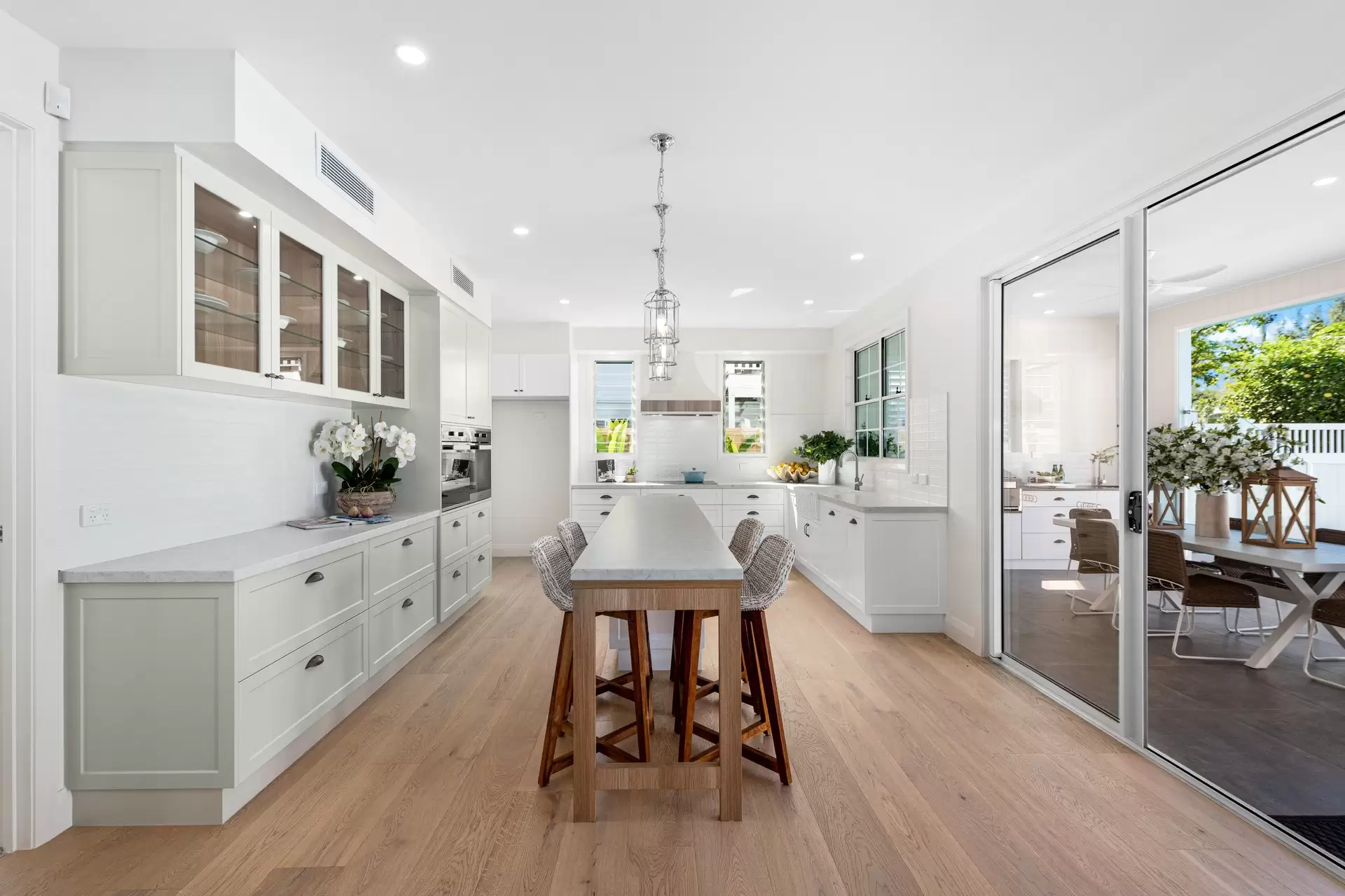 168 Kent Road, Kalinga Sold by Queensland Sotheby's International Realty - image 1
