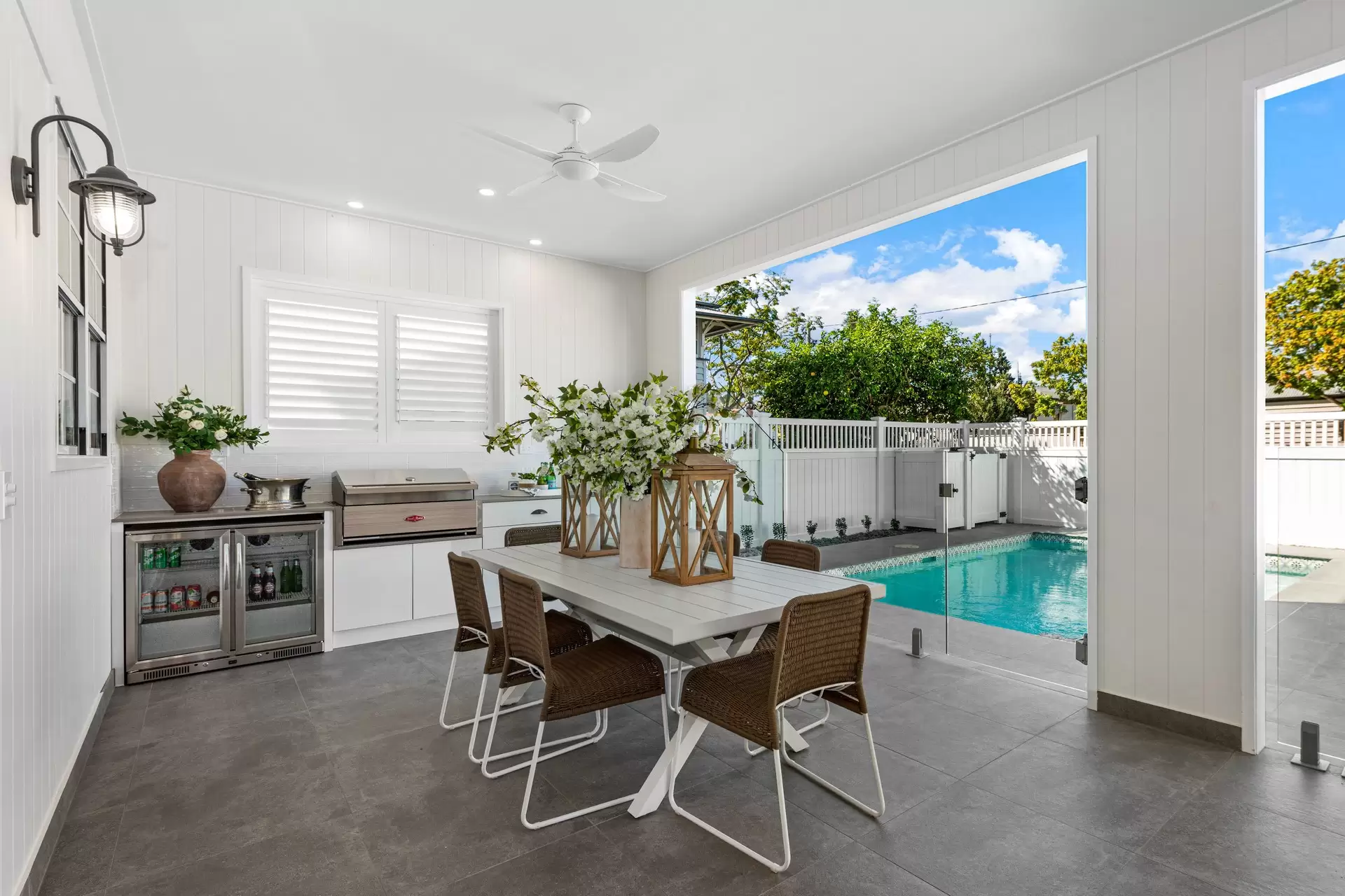 168 Kent Road, Kalinga Sold by Queensland Sotheby's International Realty - image 1