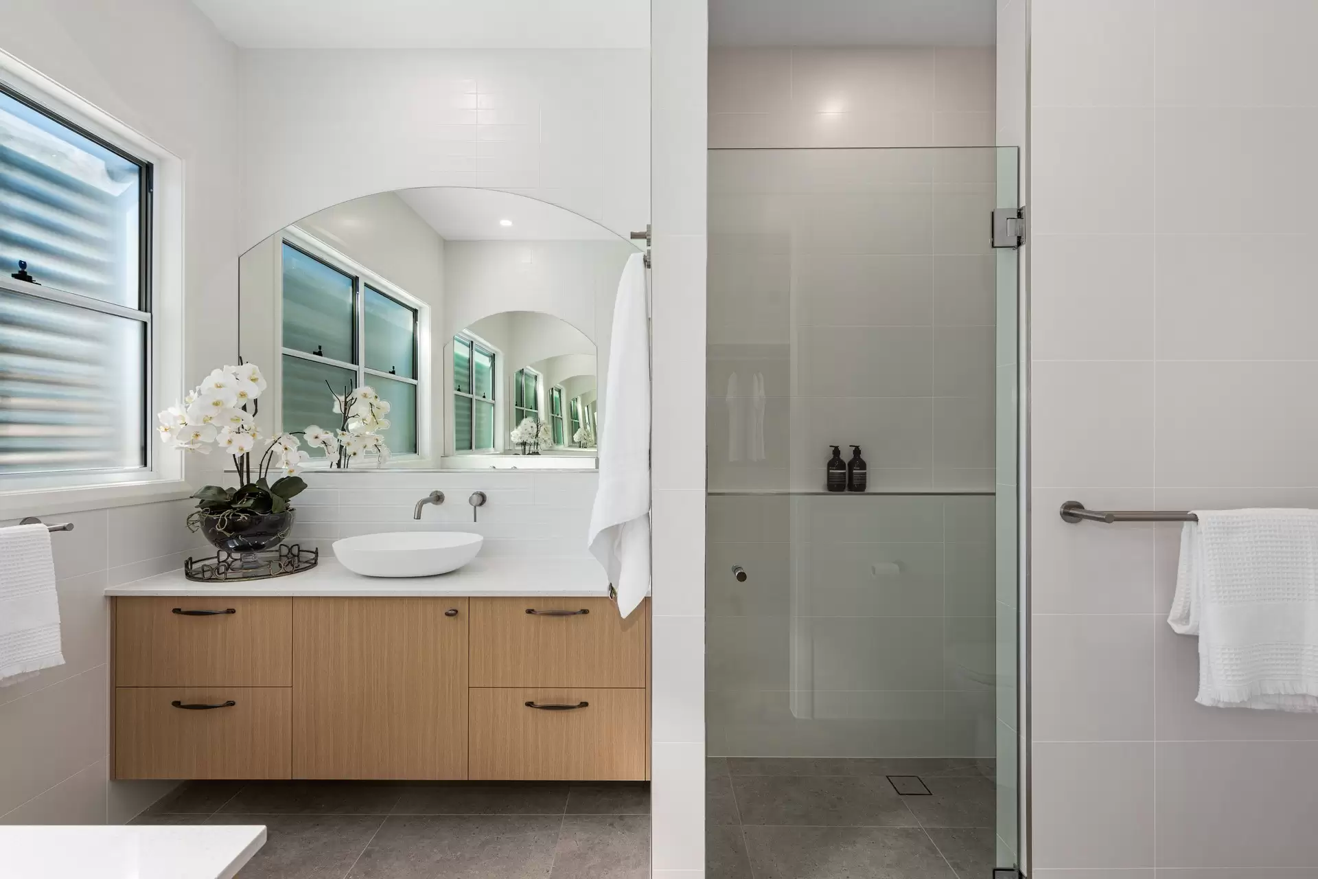 168 Kent Road, Kalinga Sold by Queensland Sotheby's International Realty - image 1